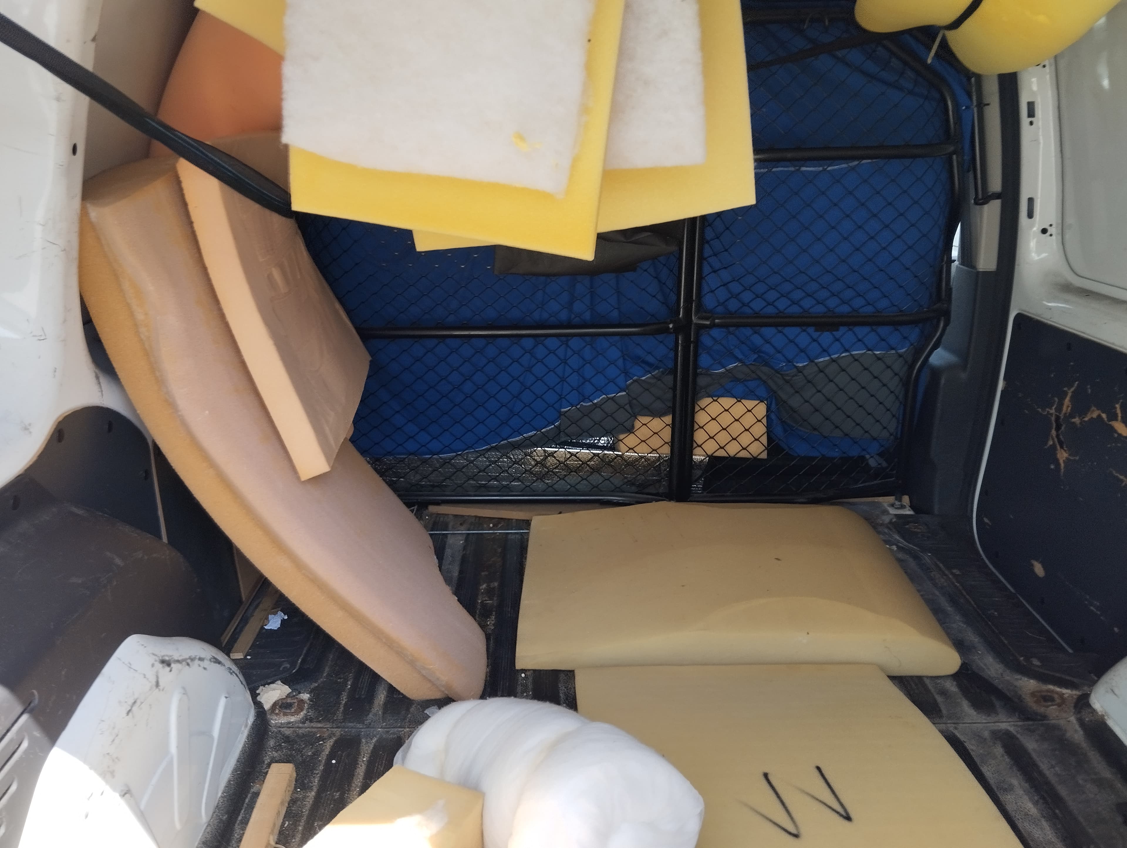 Renault Kangoo 1.5 · Ano 2018 — imagem 12