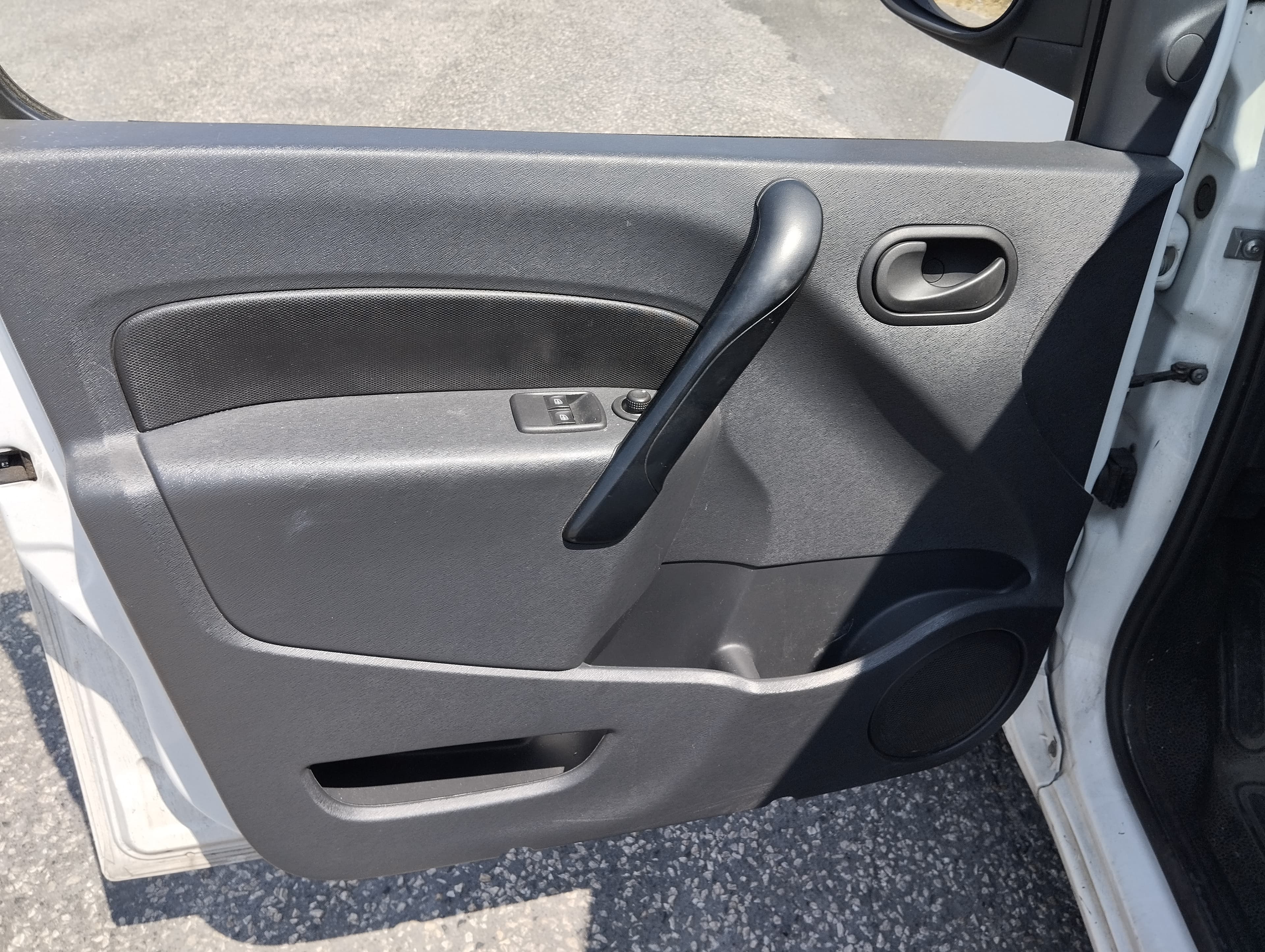Renault Kangoo 1.5 · Ano 2018 — imagem 11