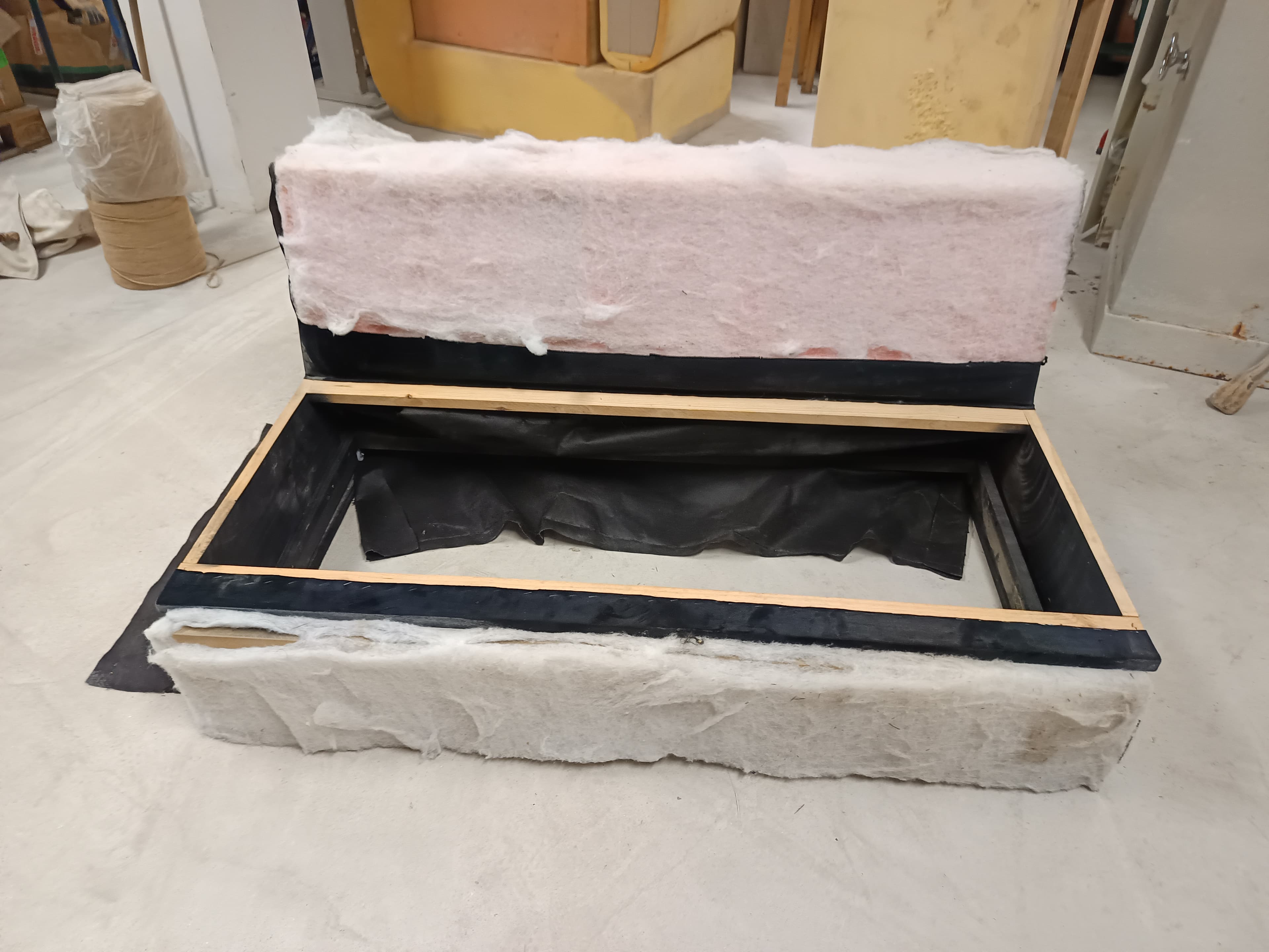 Mobiliário e Equipamentos — imagem 31