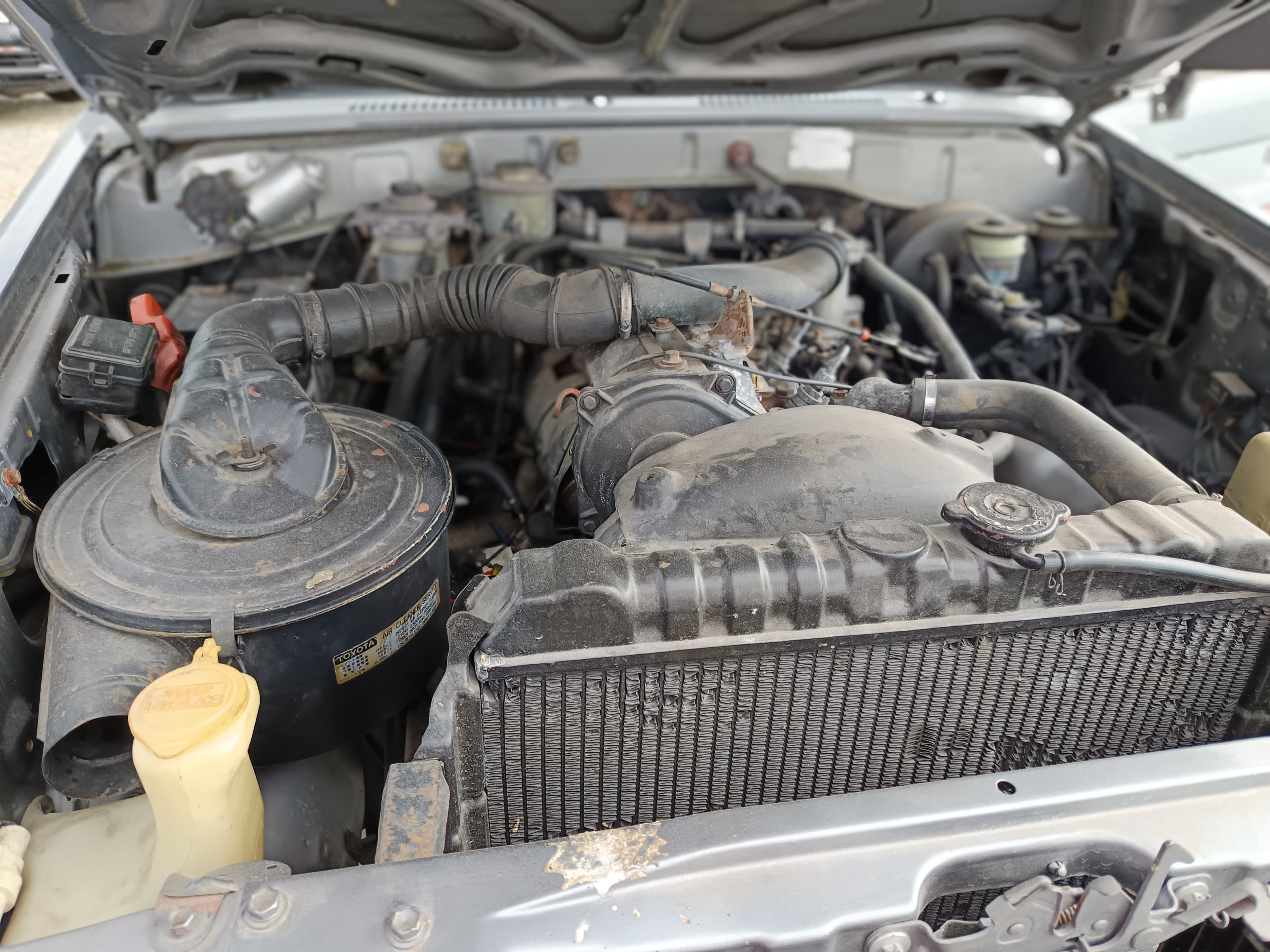 Toyota Land Cruiser 250 Turbo Diesel · Ano 1990 — image 29