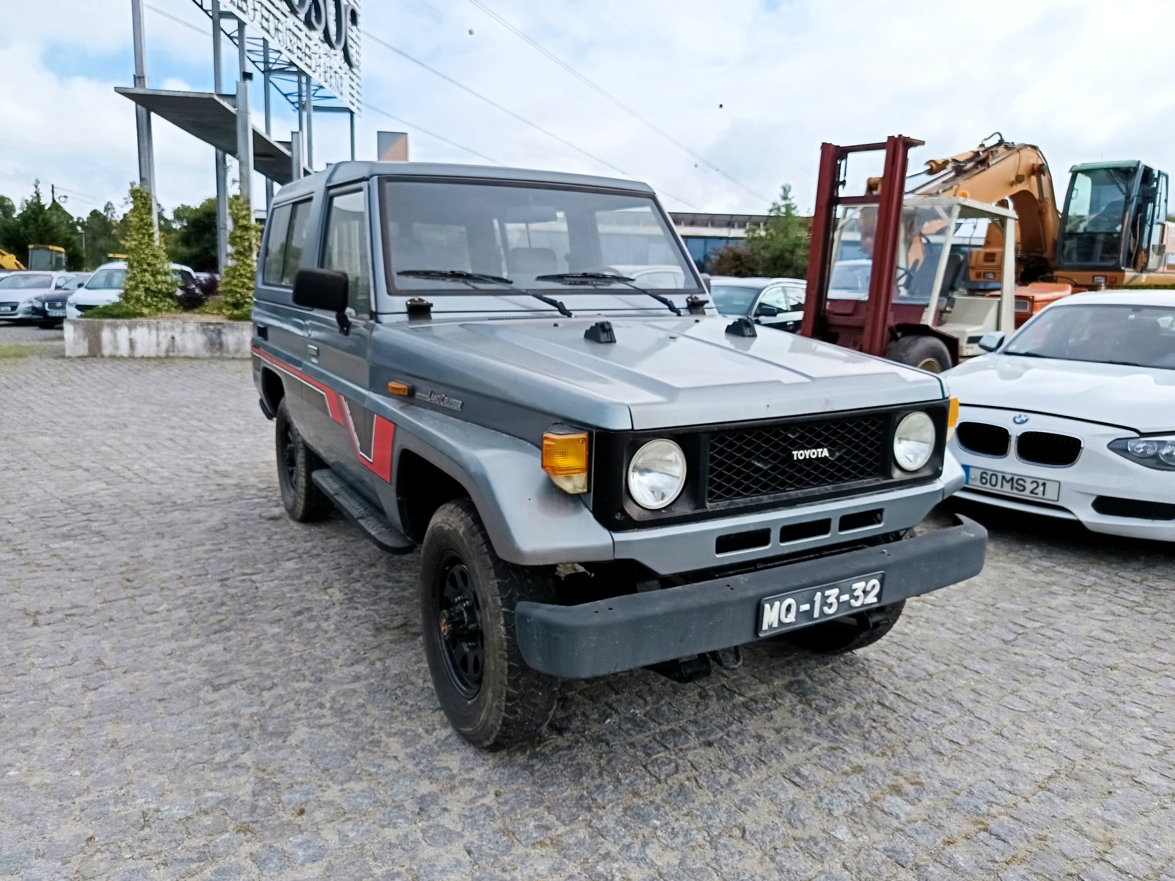 Toyota Land Cruiser 250 Turbo Diesel · Ano 1990 — image 3