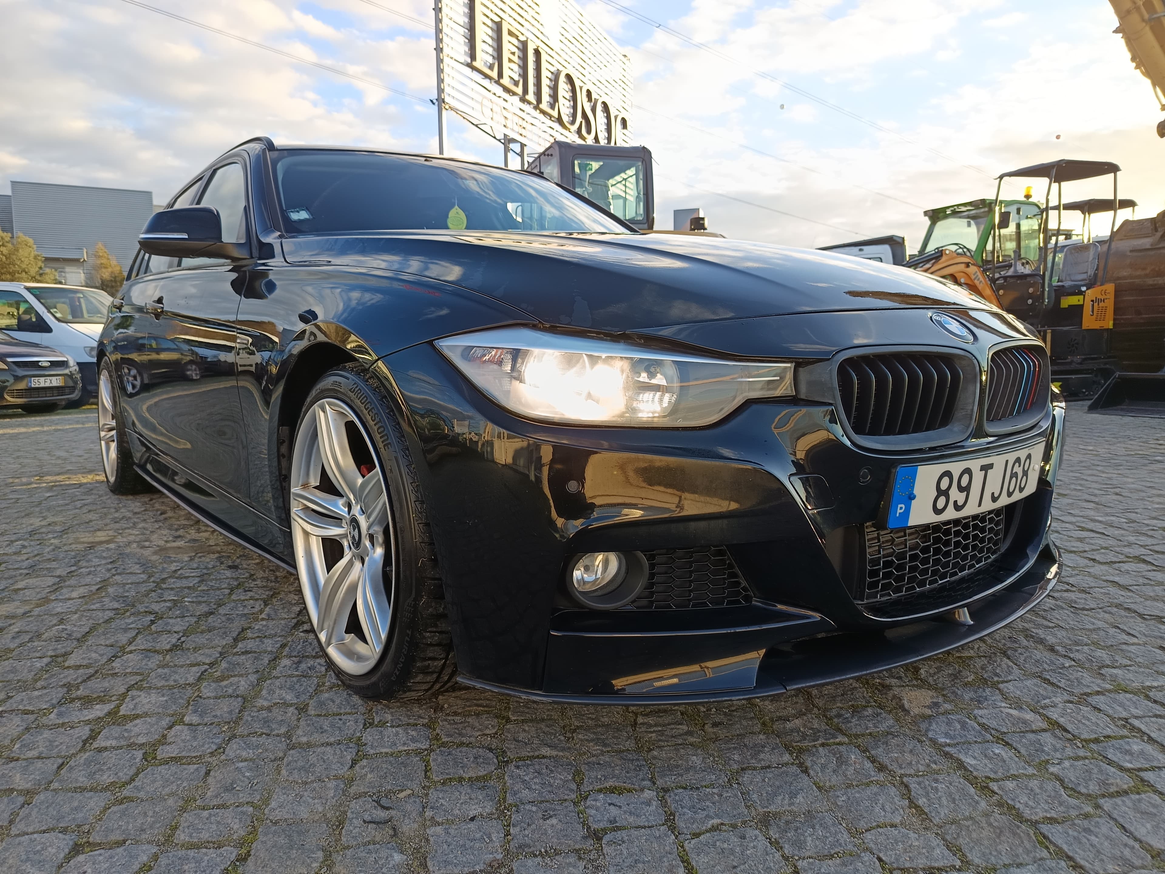 BMW 318d · Ano 2012 — imagem 4