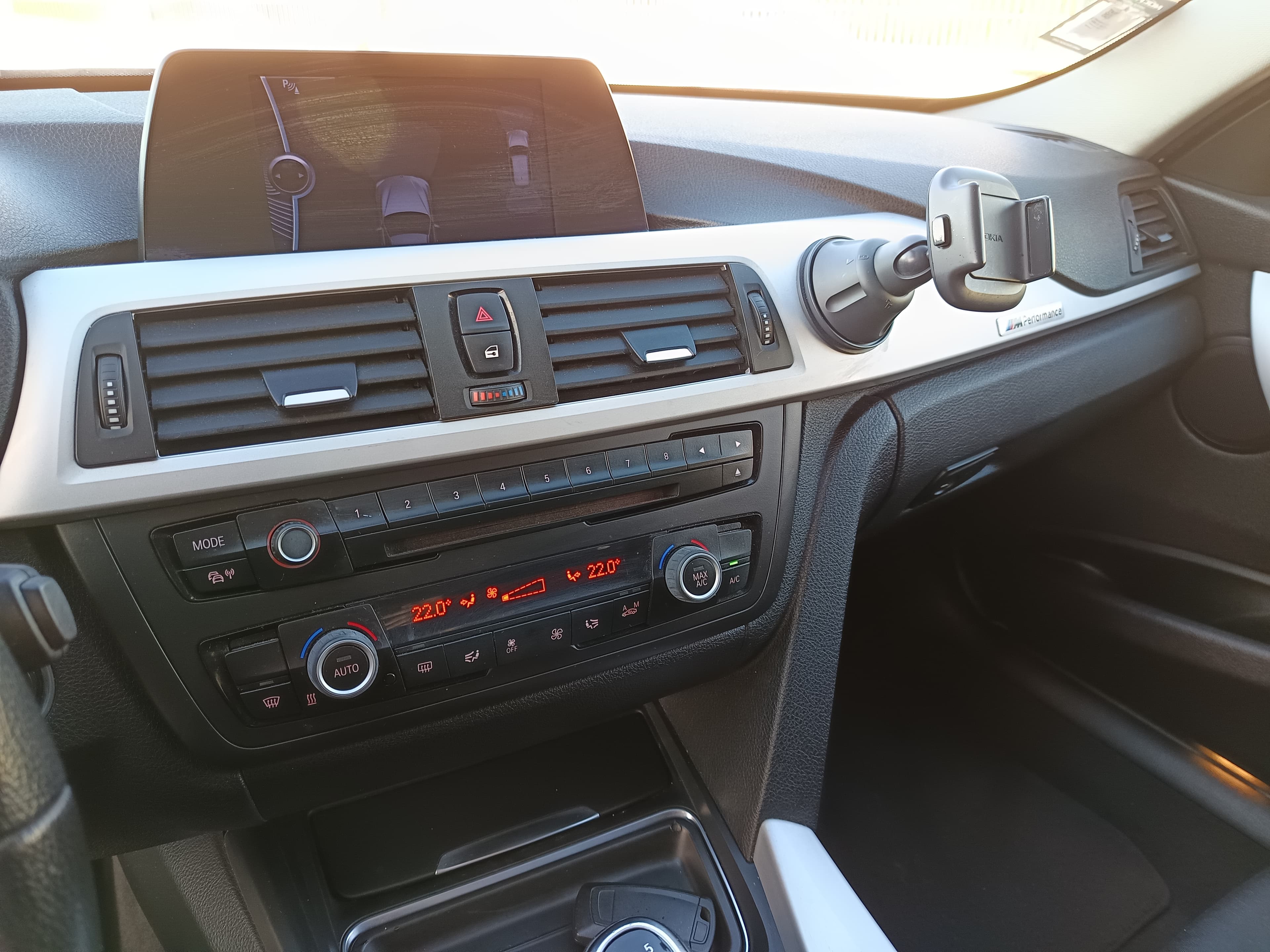 BMW 318d · Ano 2012 — imagem 42