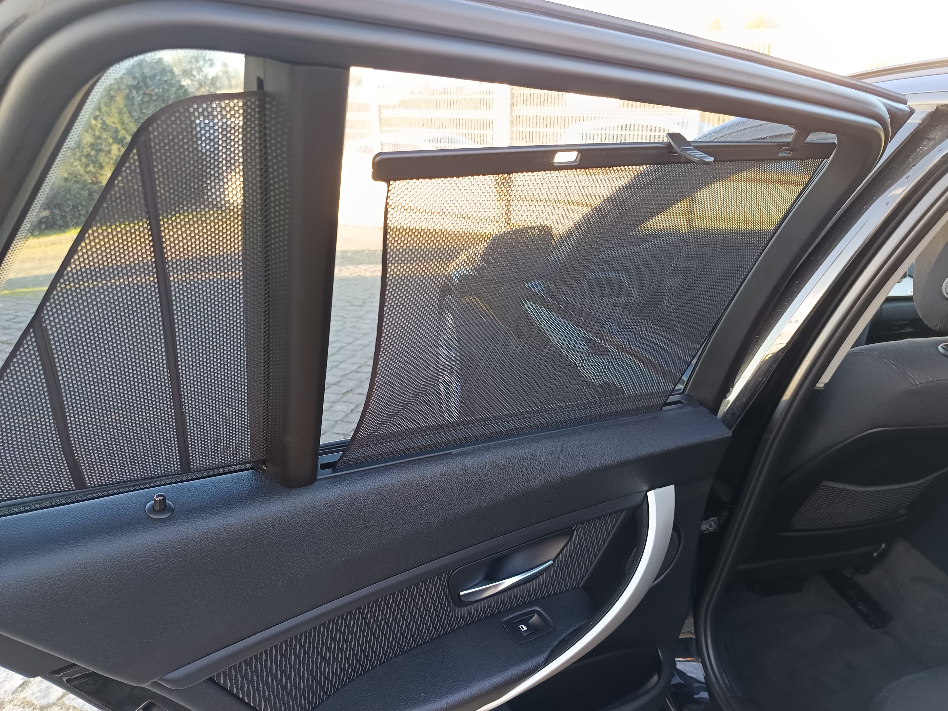 BMW 318d · Ano 2012 — imagem 34