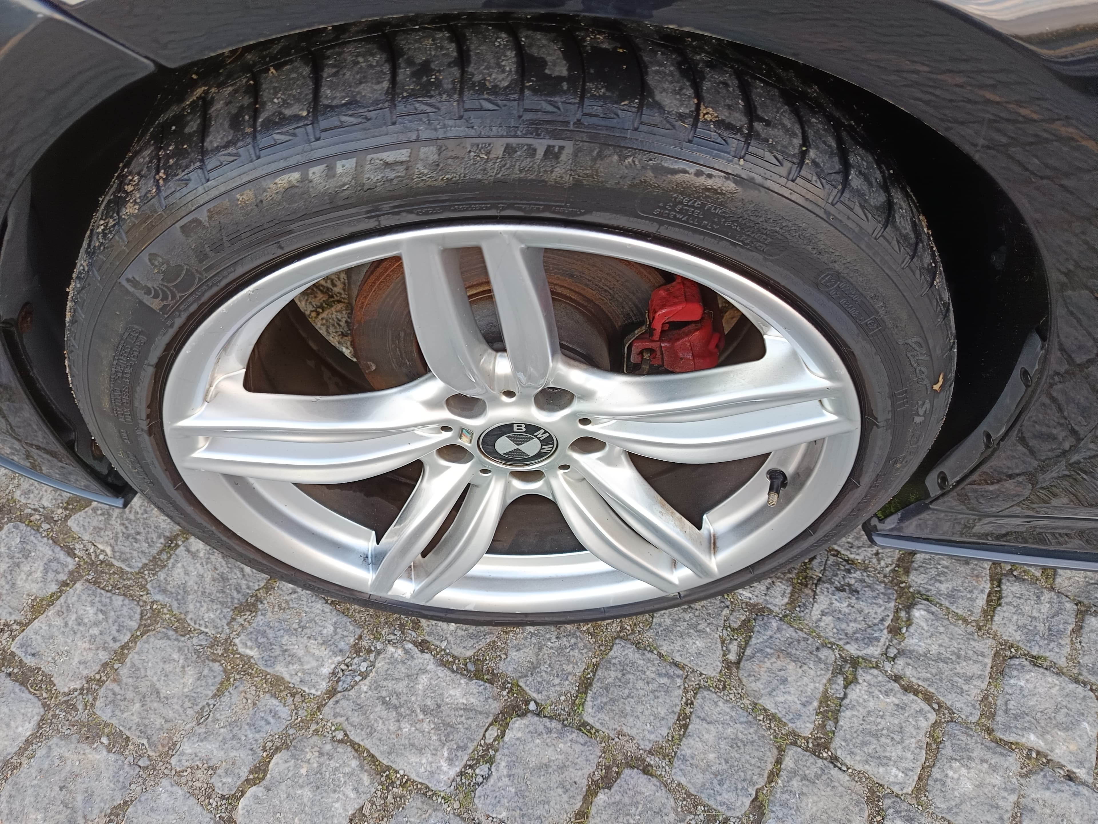 BMW 318d · Ano 2012 — imagem 15