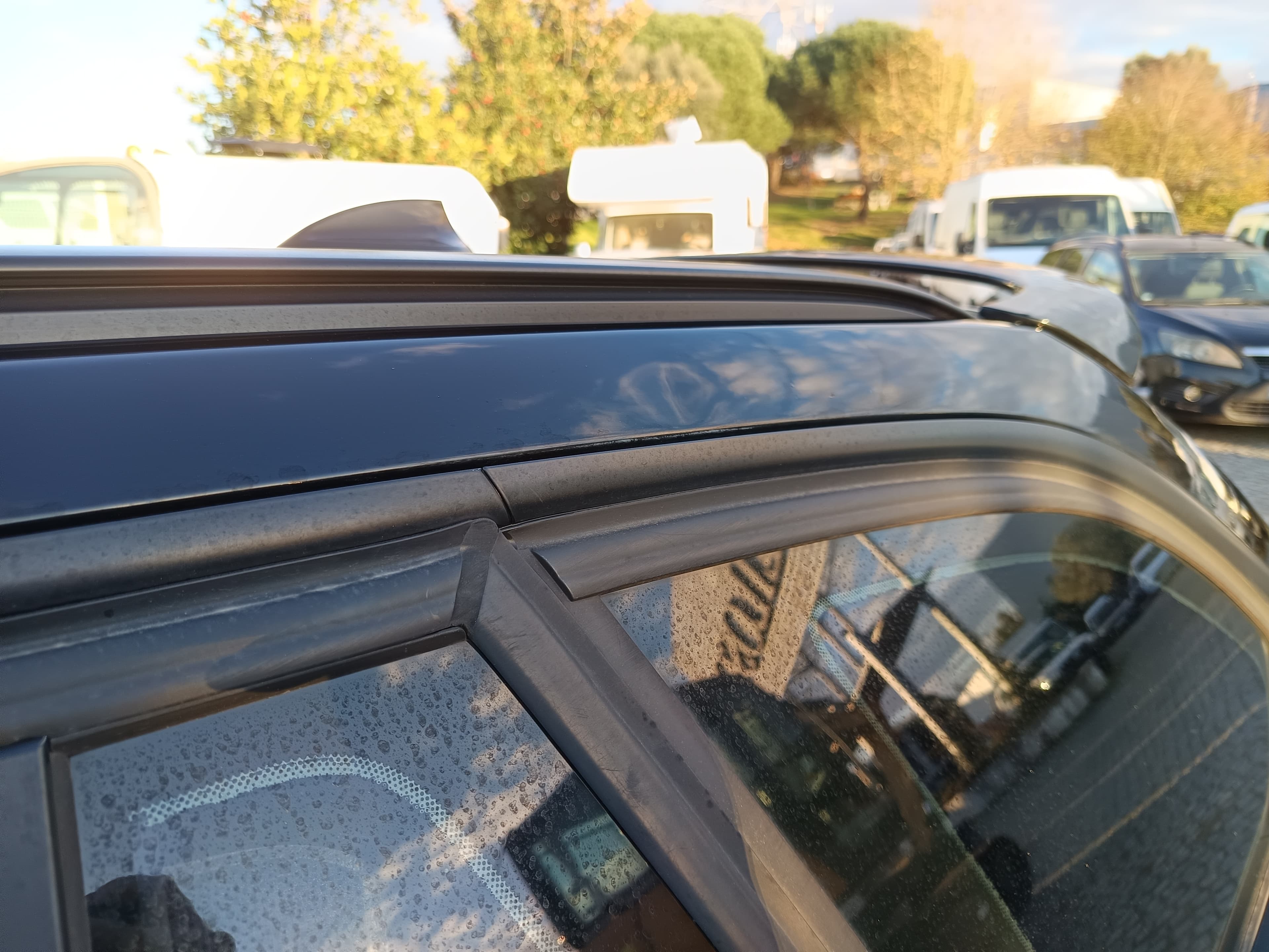 BMW 318d · Ano 2012 — imagem 17