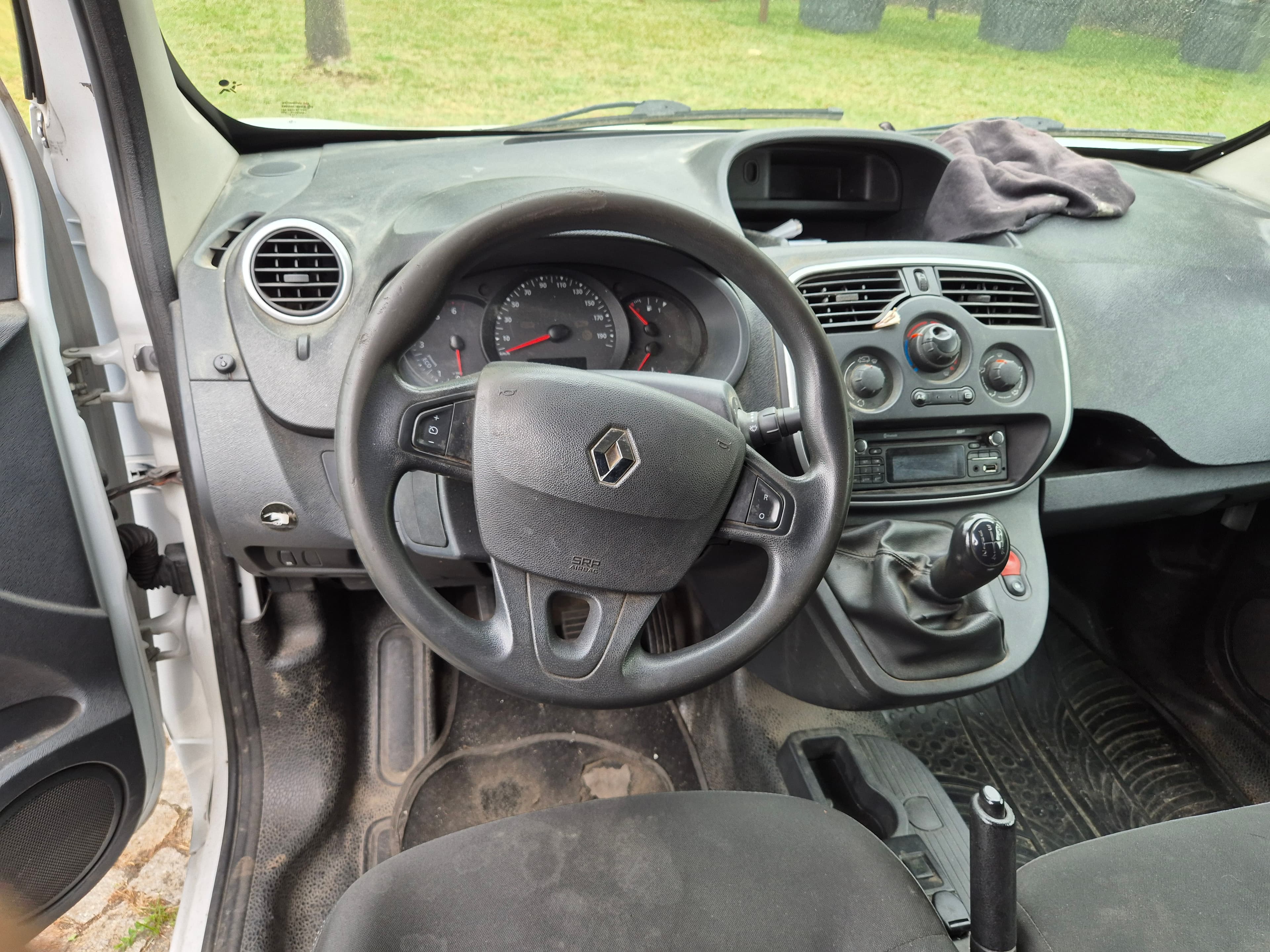 Renault Kangoo · Ano 2015 — imagem 17