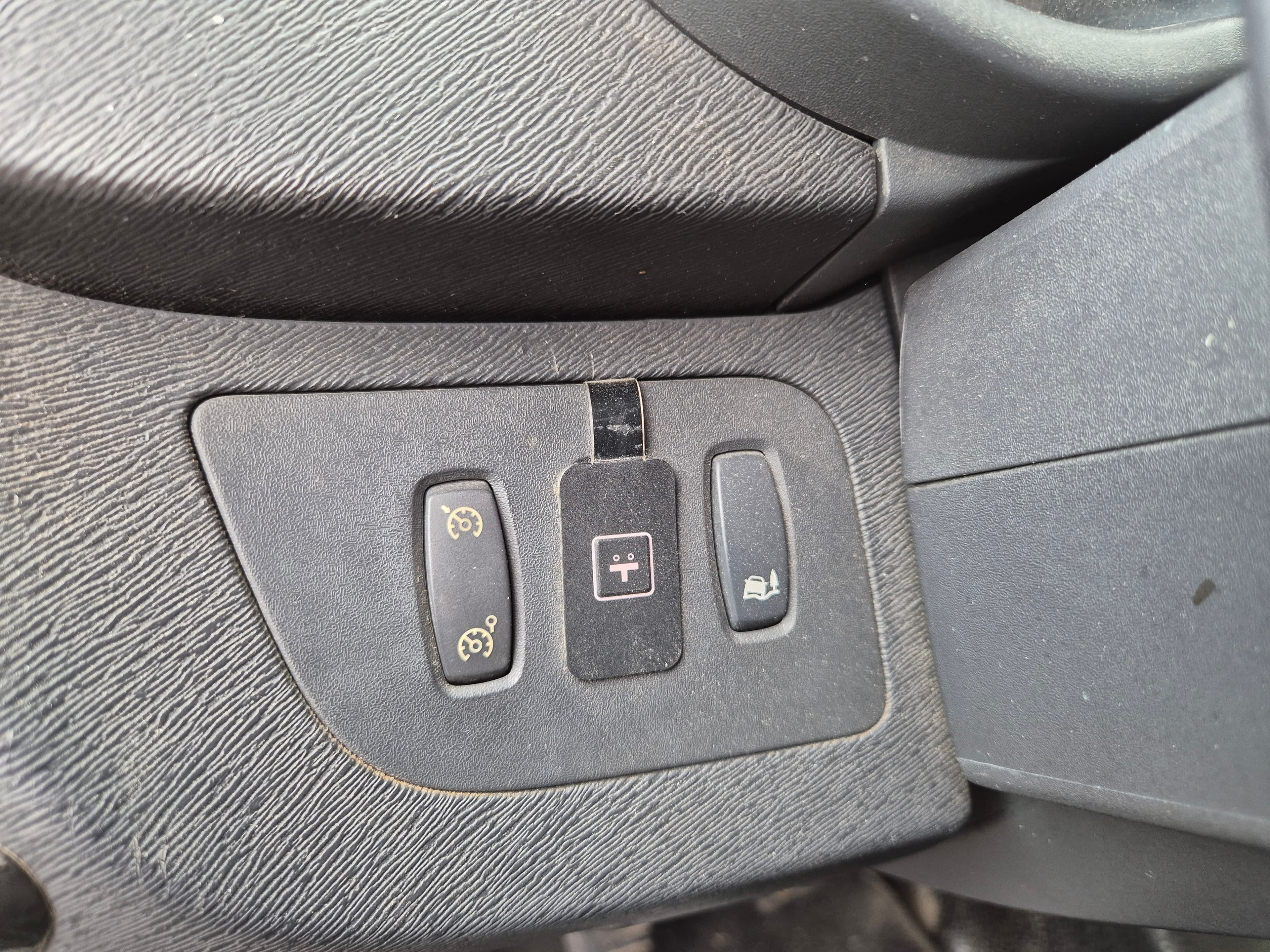 Renault Kangoo · Ano 2015 — imagem 21