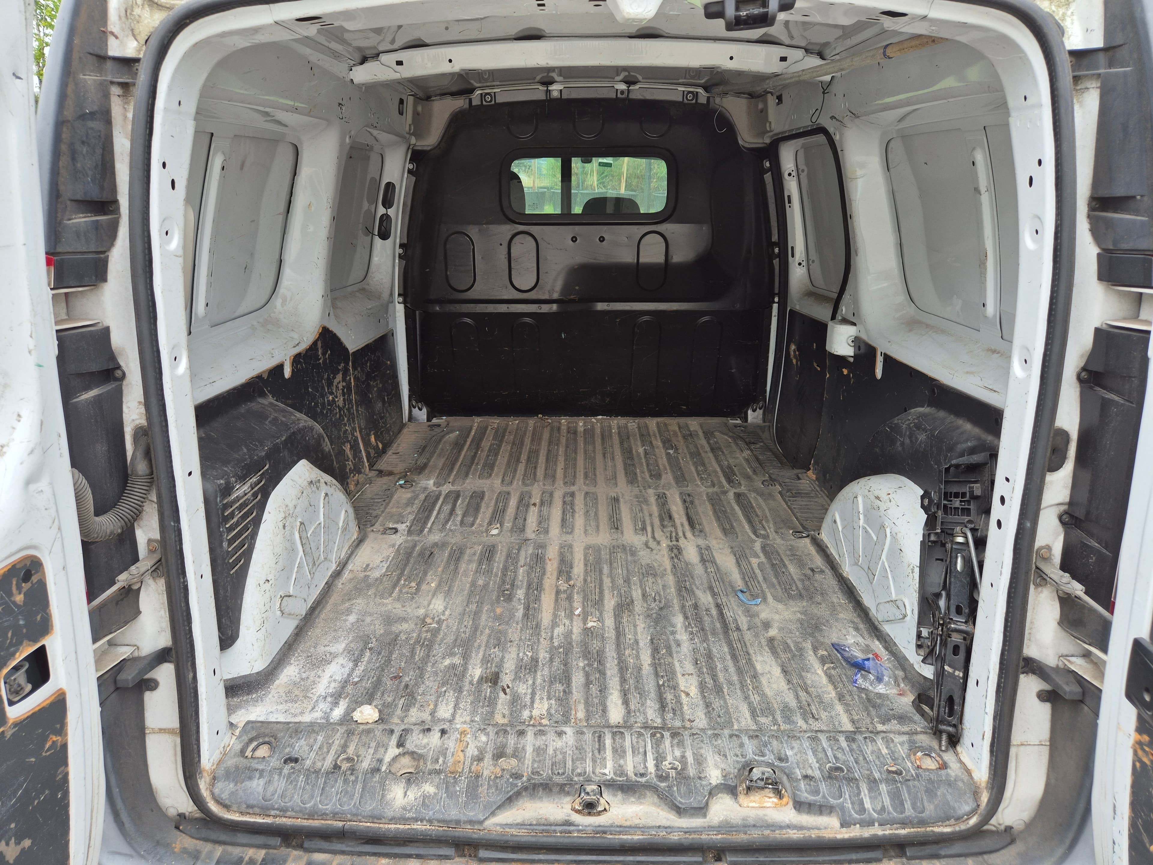 Renault Kangoo · Ano 2015 — imagem 8