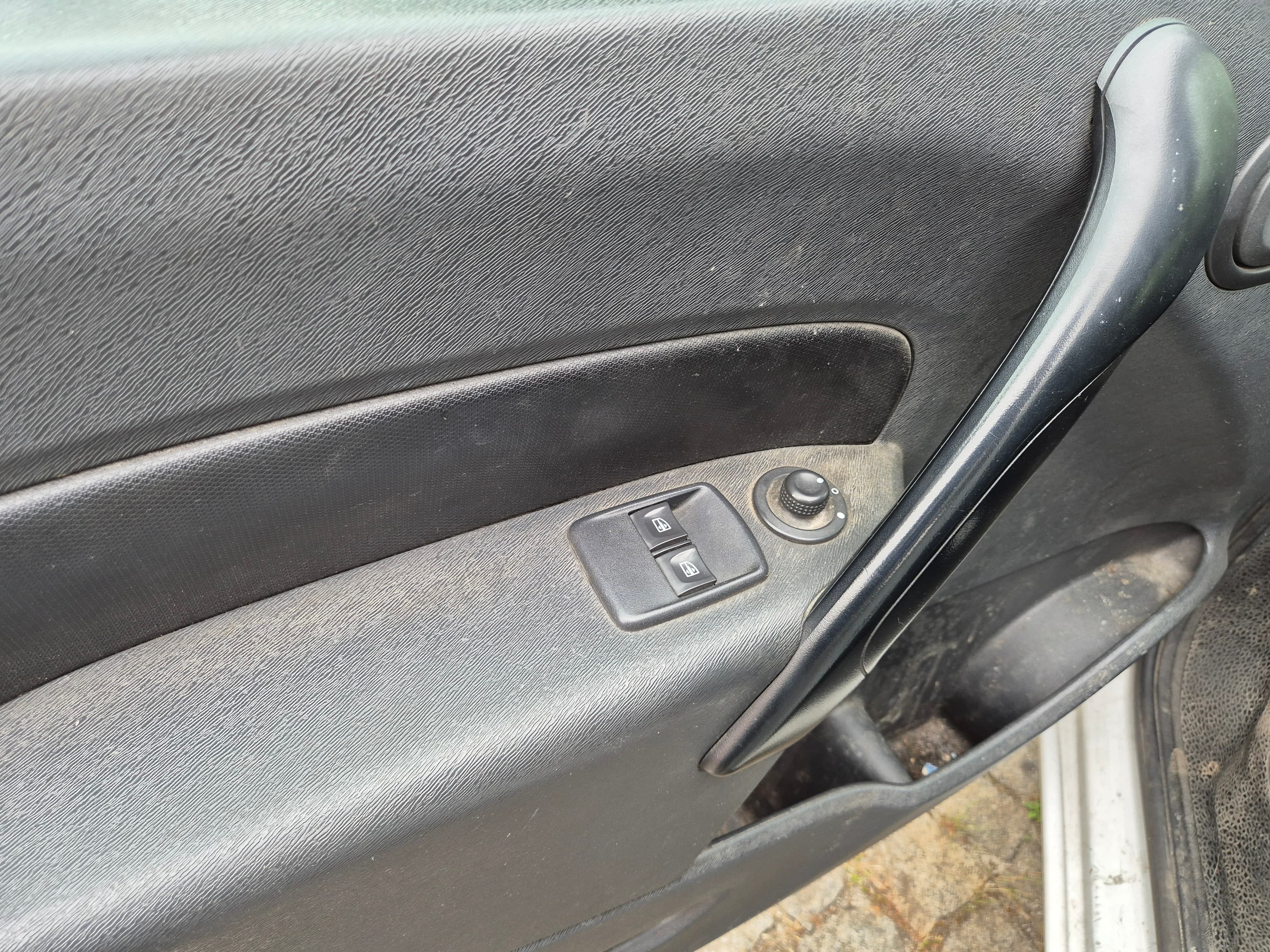 Renault Kangoo · Ano 2015 — imagem 16