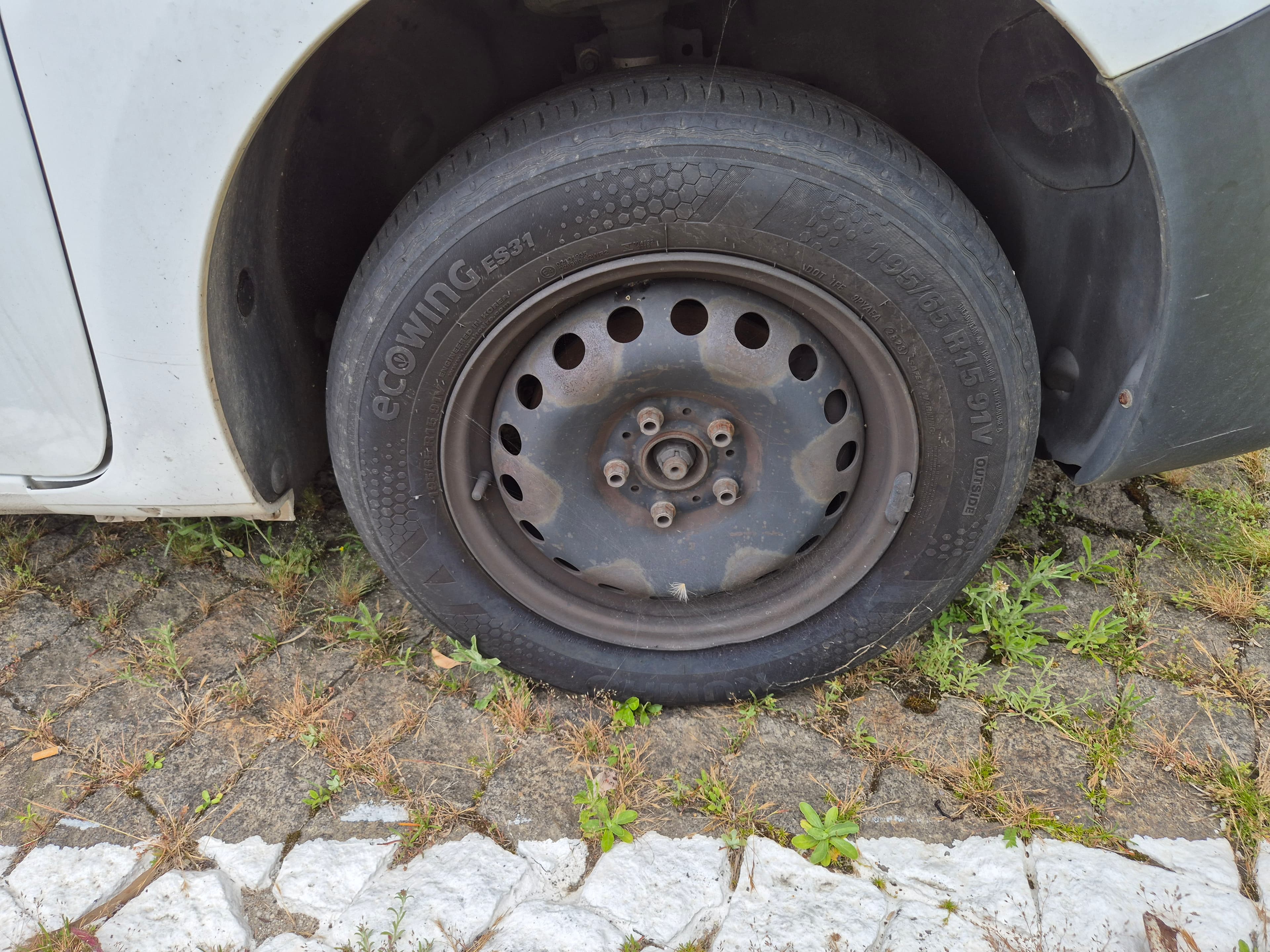 Renault Kangoo · Ano 2015 — imagem 13