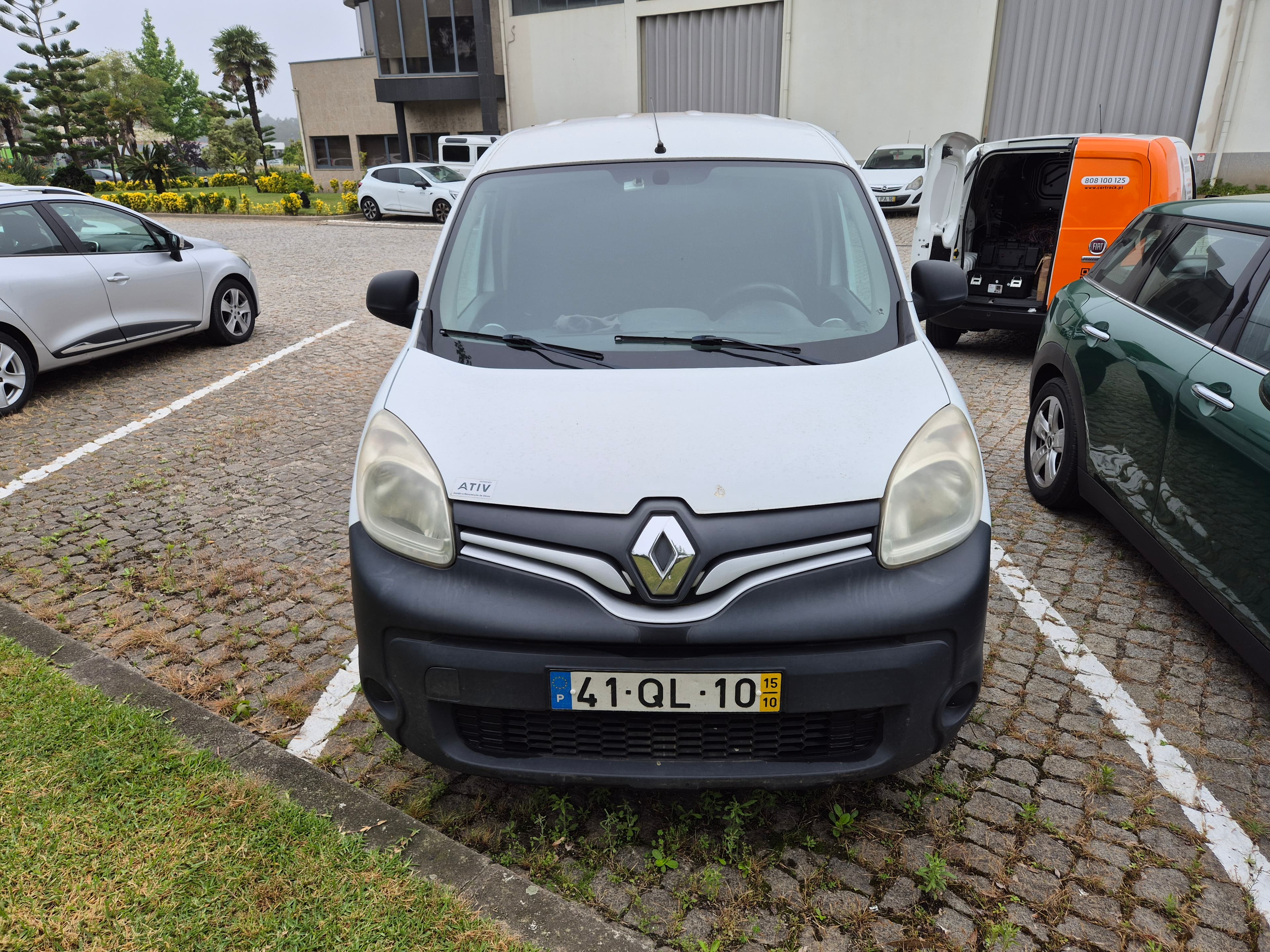 Renault Kangoo · Ano 2015 — imagem 2
