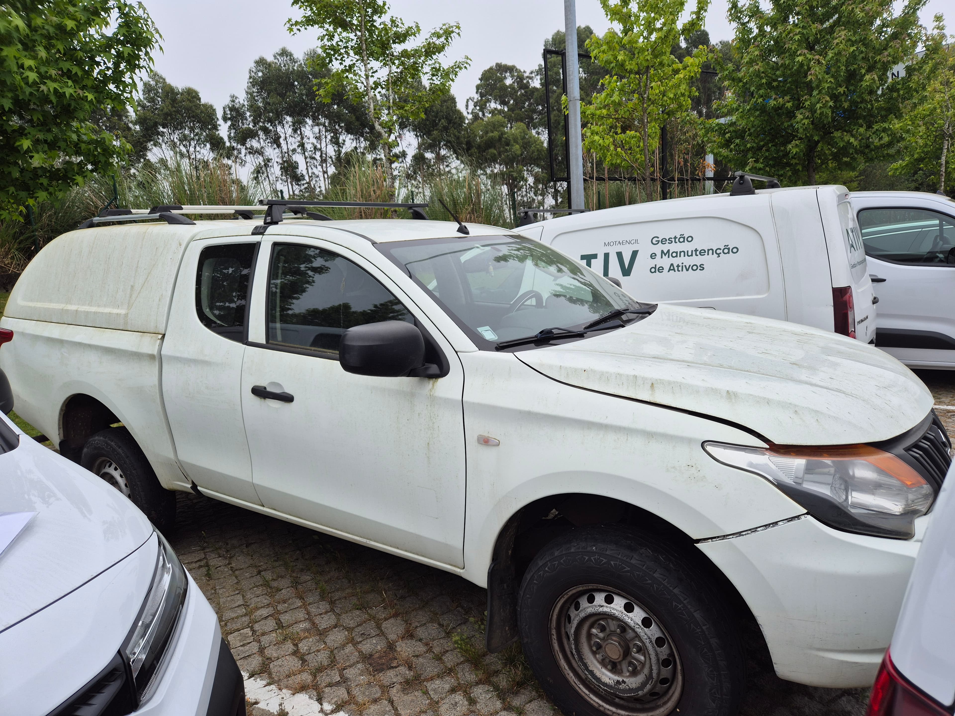 Mitsubishi L200 · Ano 2015 — imagem 3