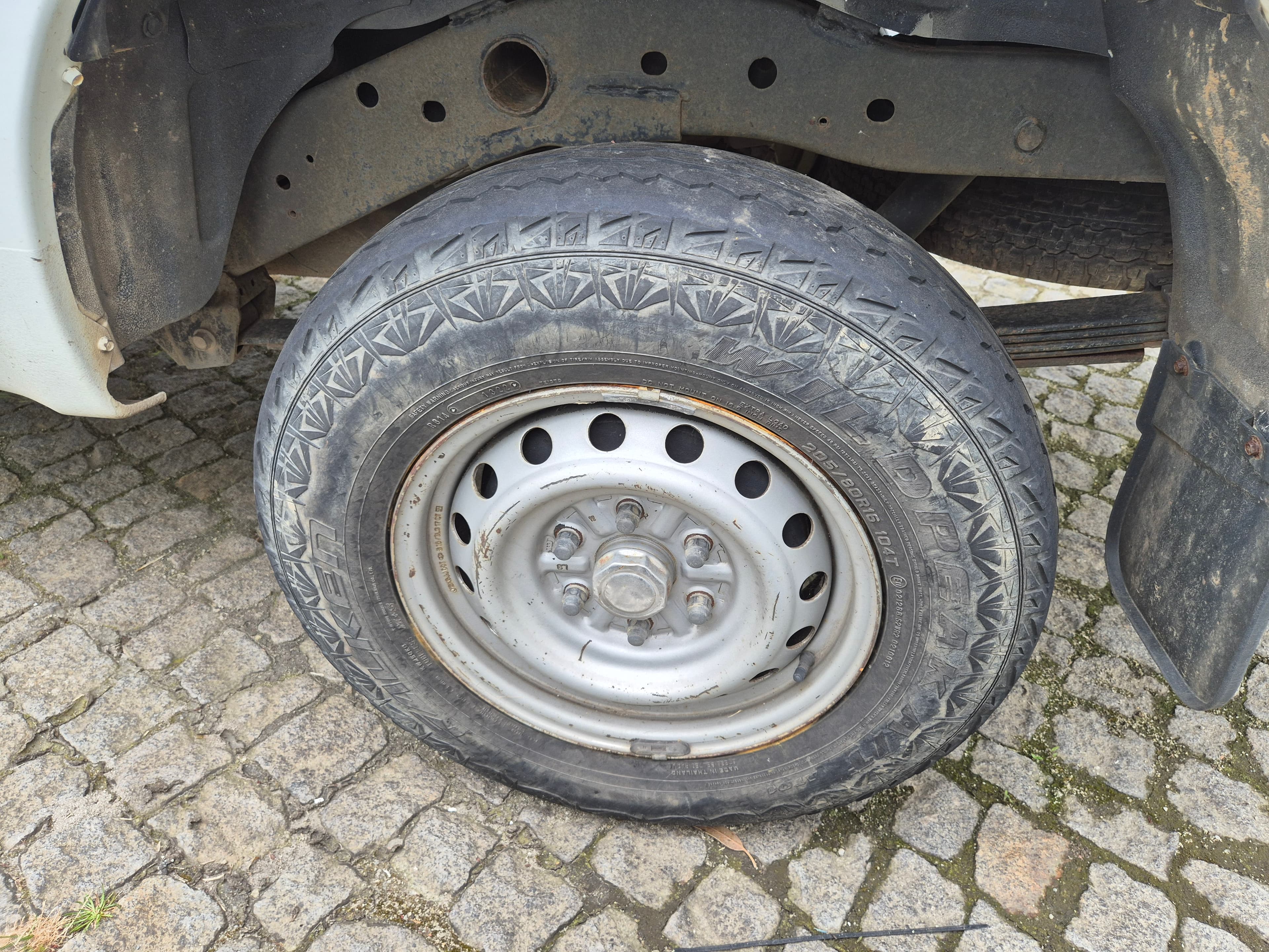Mitsubishi L200 · Ano 2015 — imagem 12