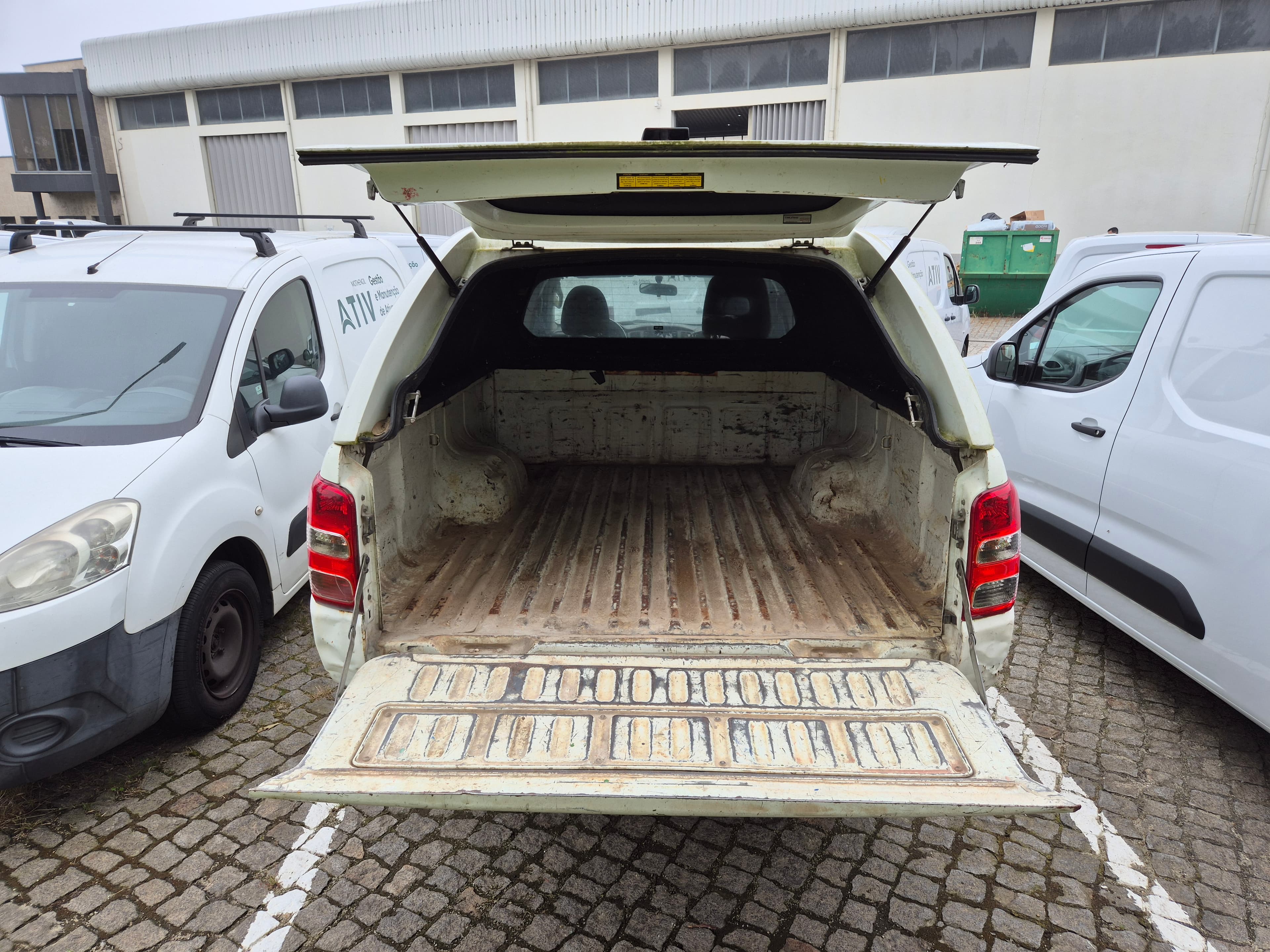 Mitsubishi L200 · Ano 2015 — imagem 7