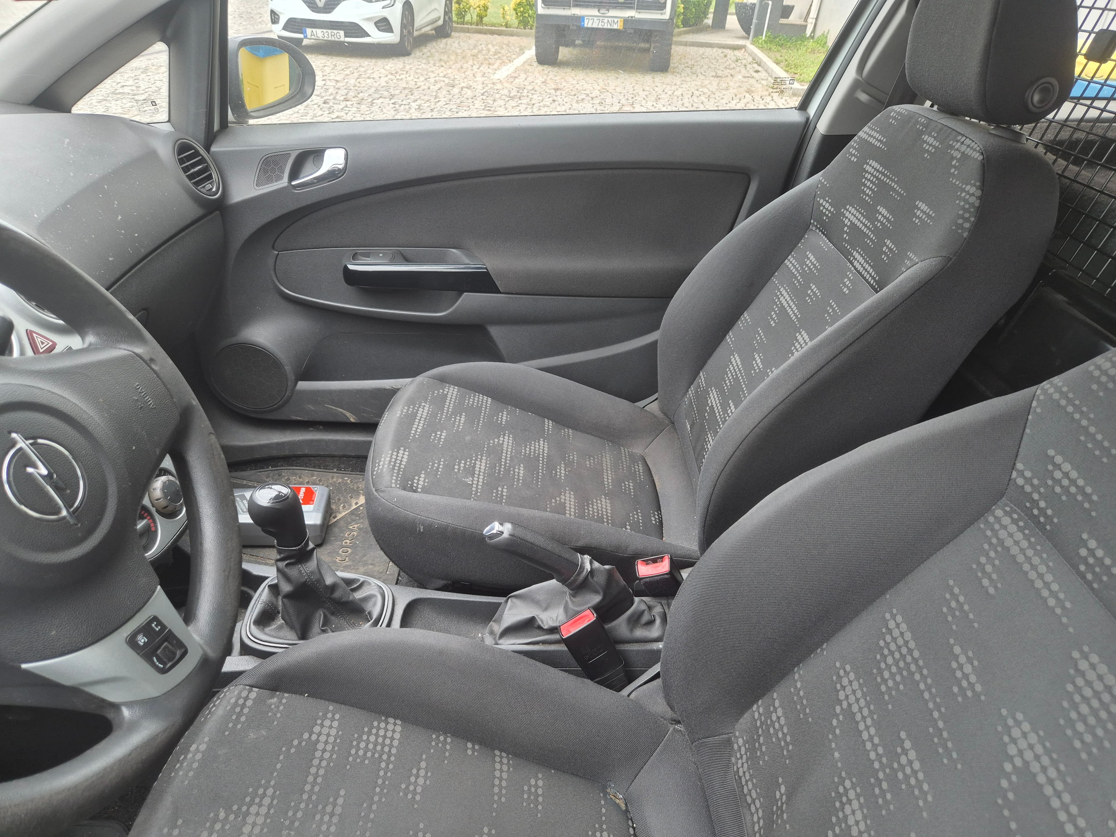 Opel Corsa · Ano 2014 — image 11