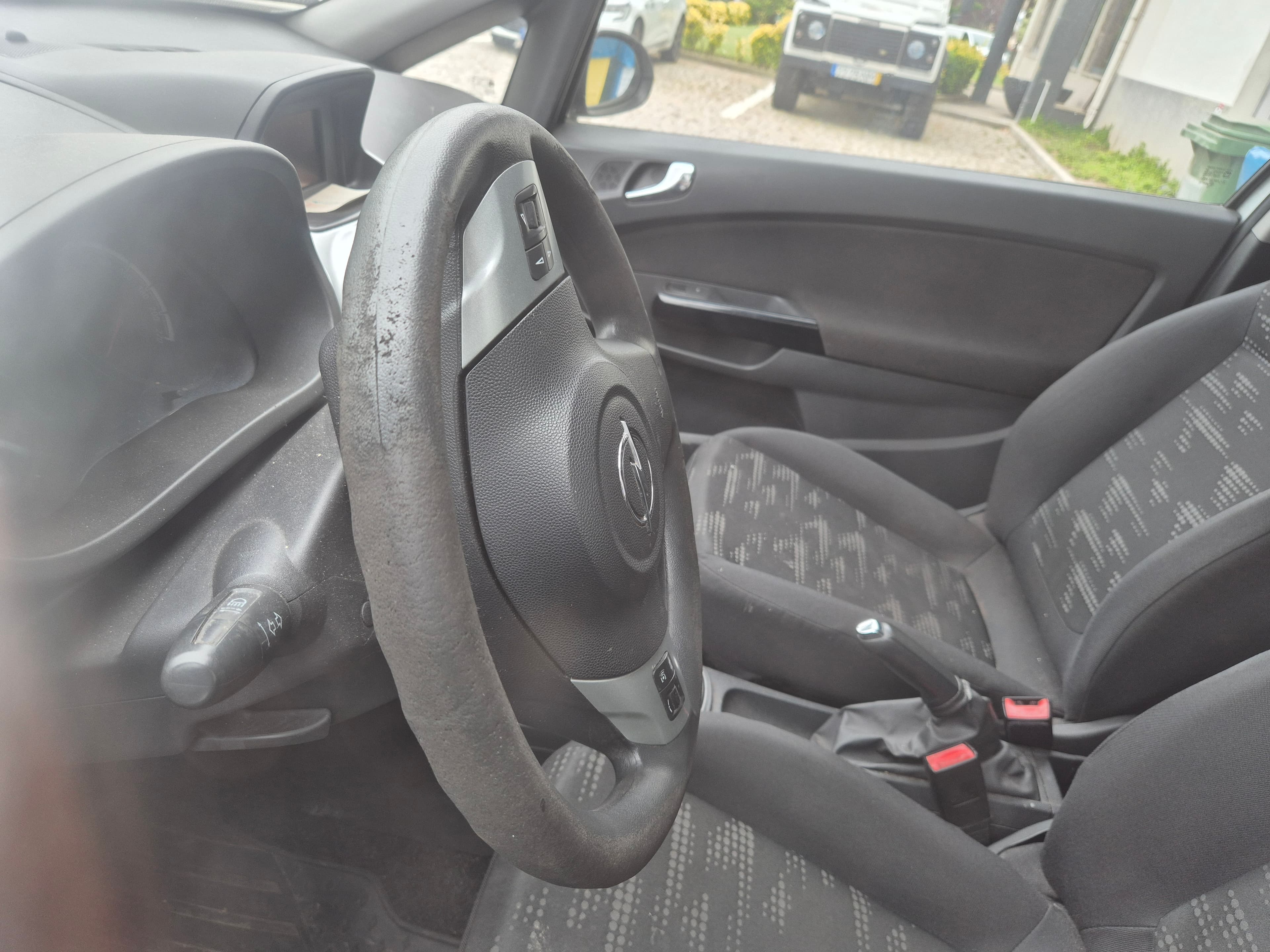 Opel Corsa · Ano 2014 — image 12