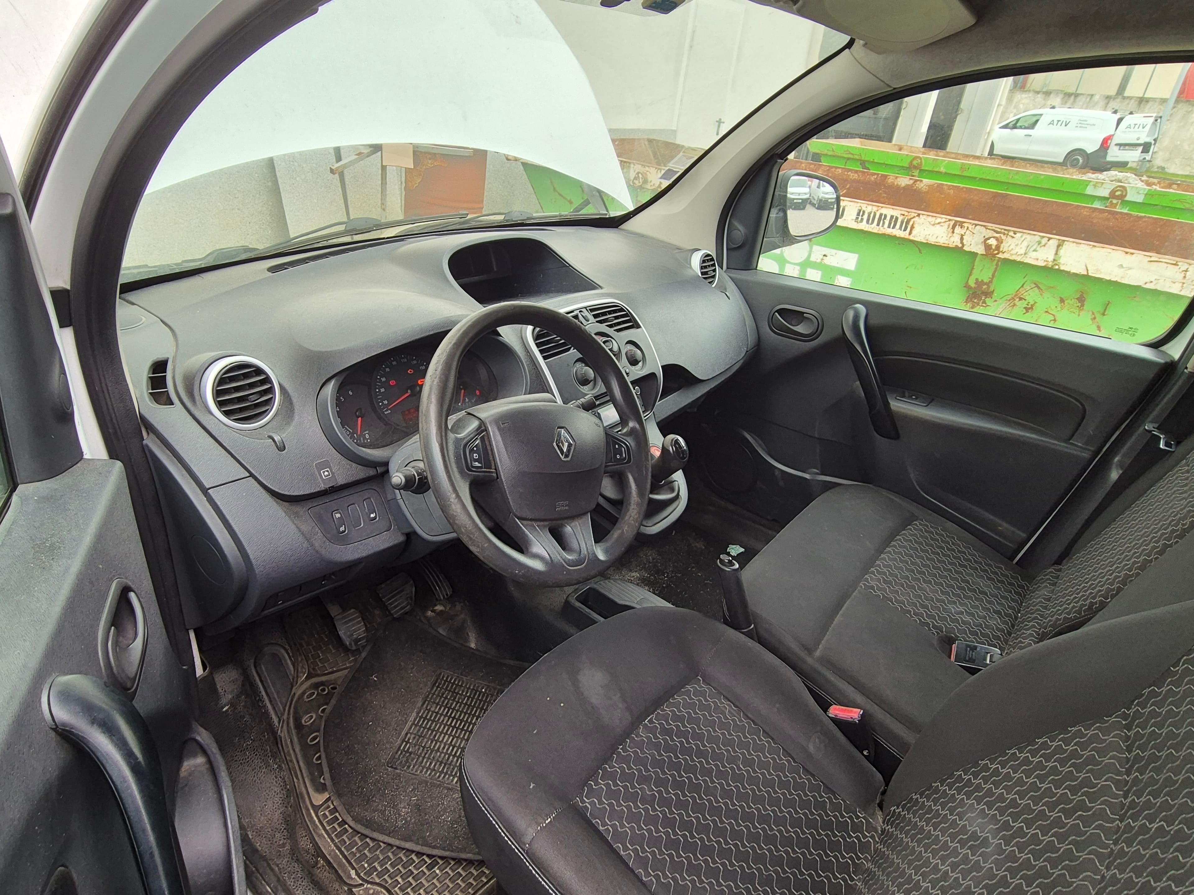 Renault Kangoo · Ano 2014 — image 16