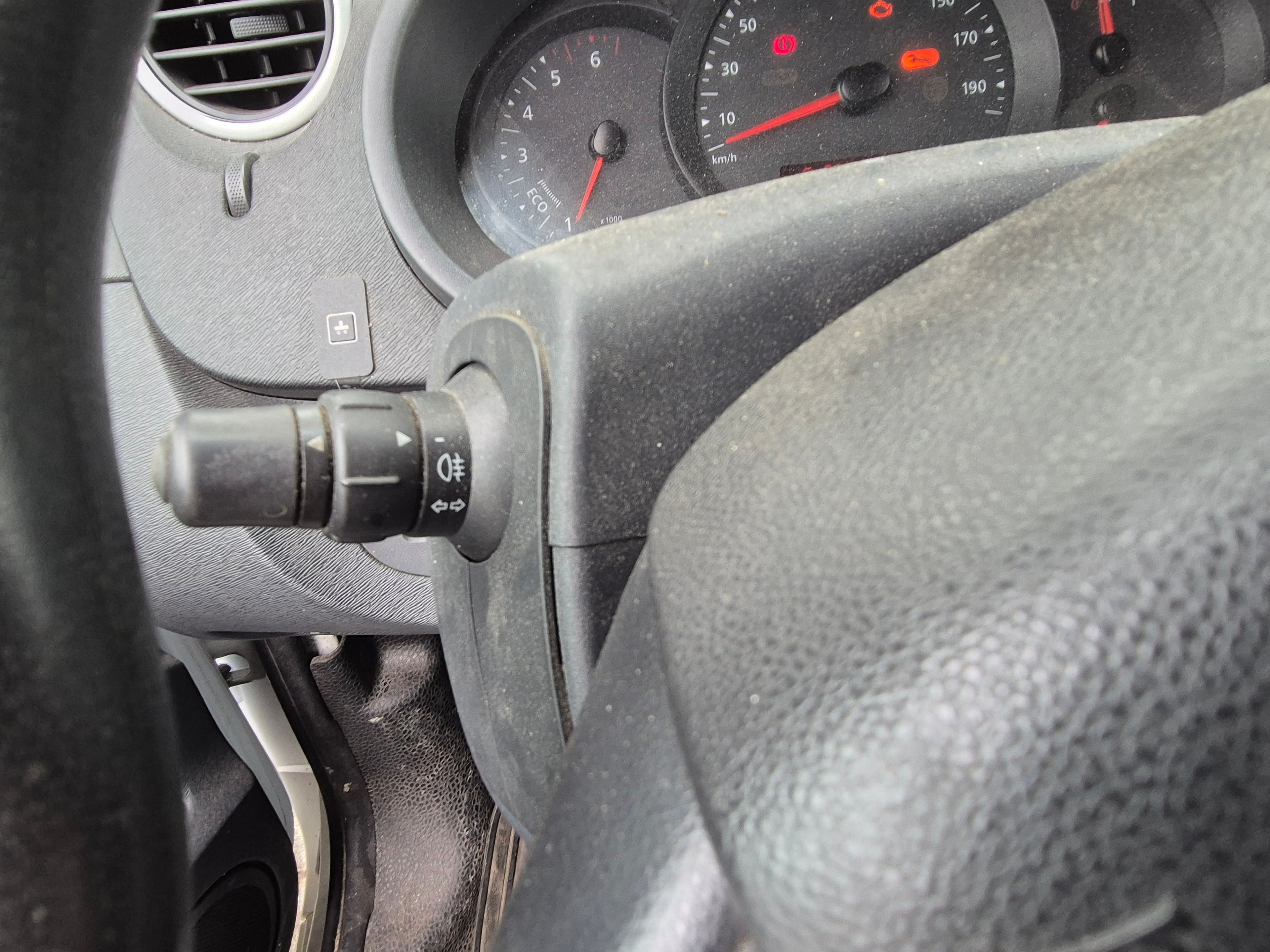 Renault Kangoo · Ano 2014 — image 22