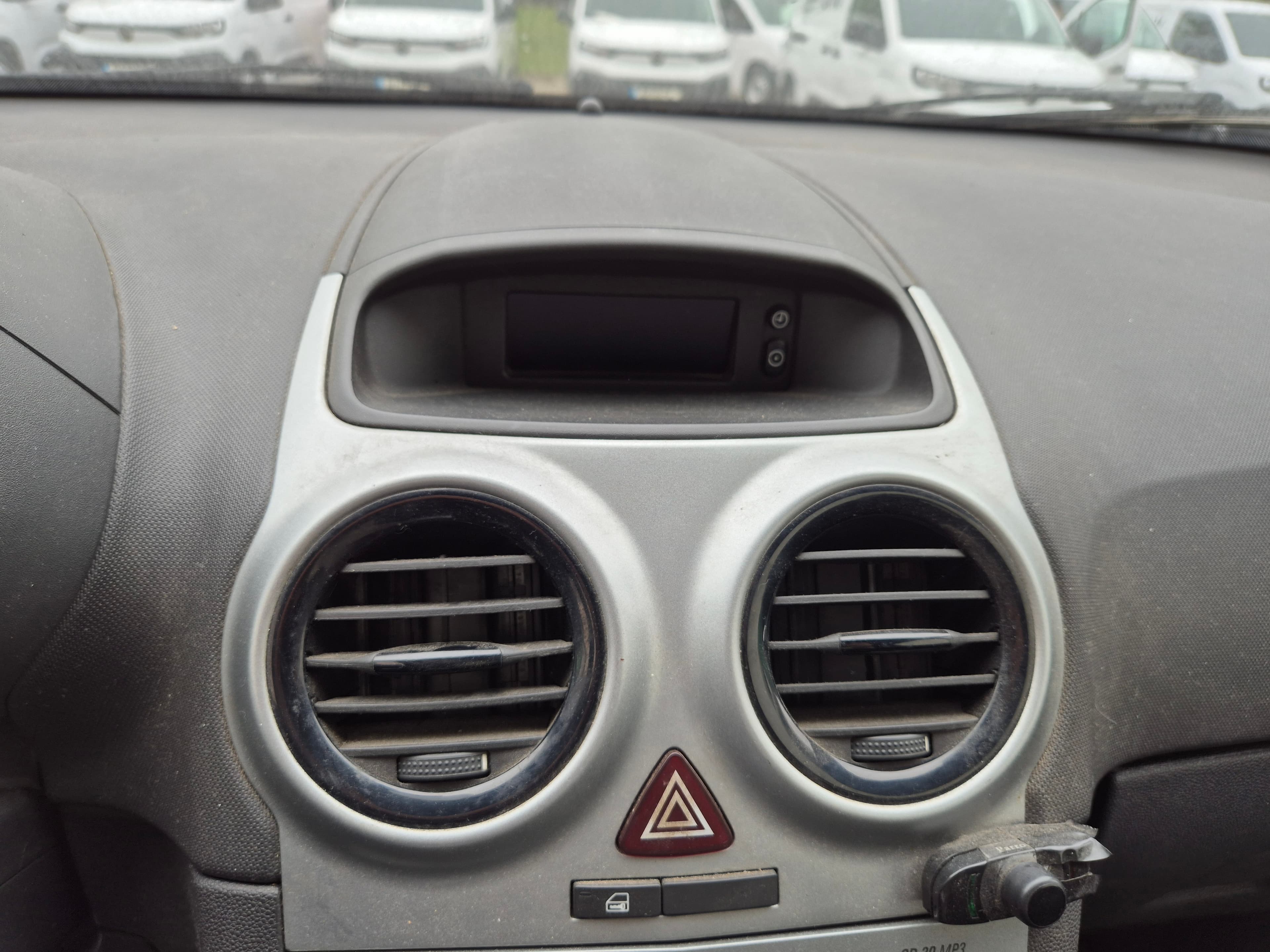 Opel Corsa · Ano 2013 — image 26