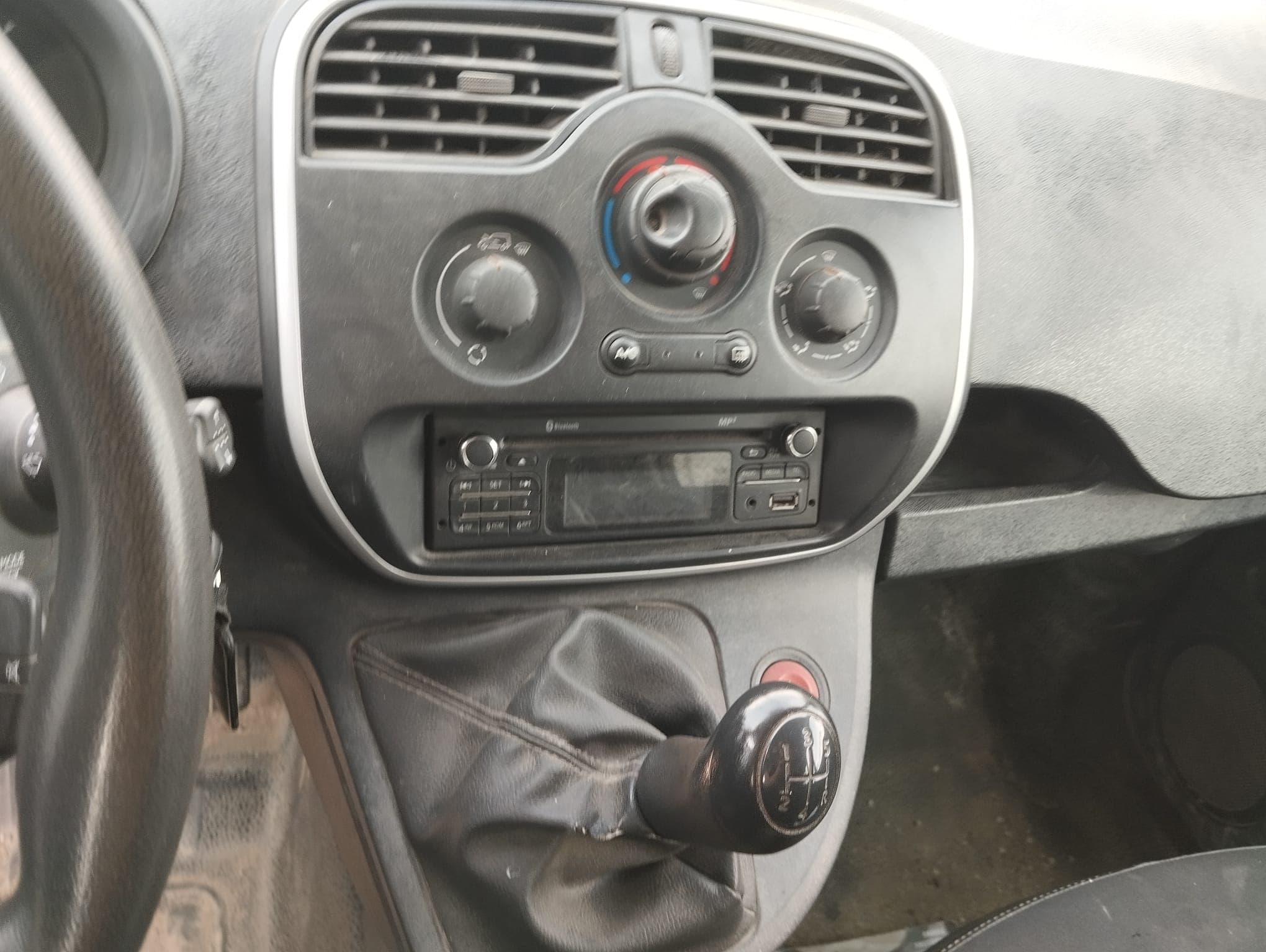 Renault Kangoo Maxi 1.5 · Ano 2016 — imagem 7
