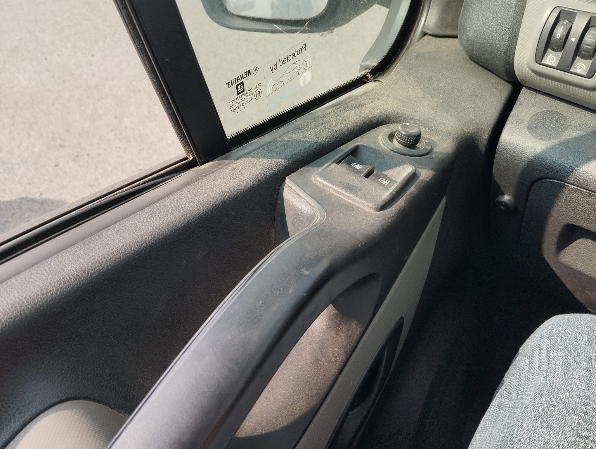 Renault Trafic FM 1.6D · Ano 2016 — imagen 13