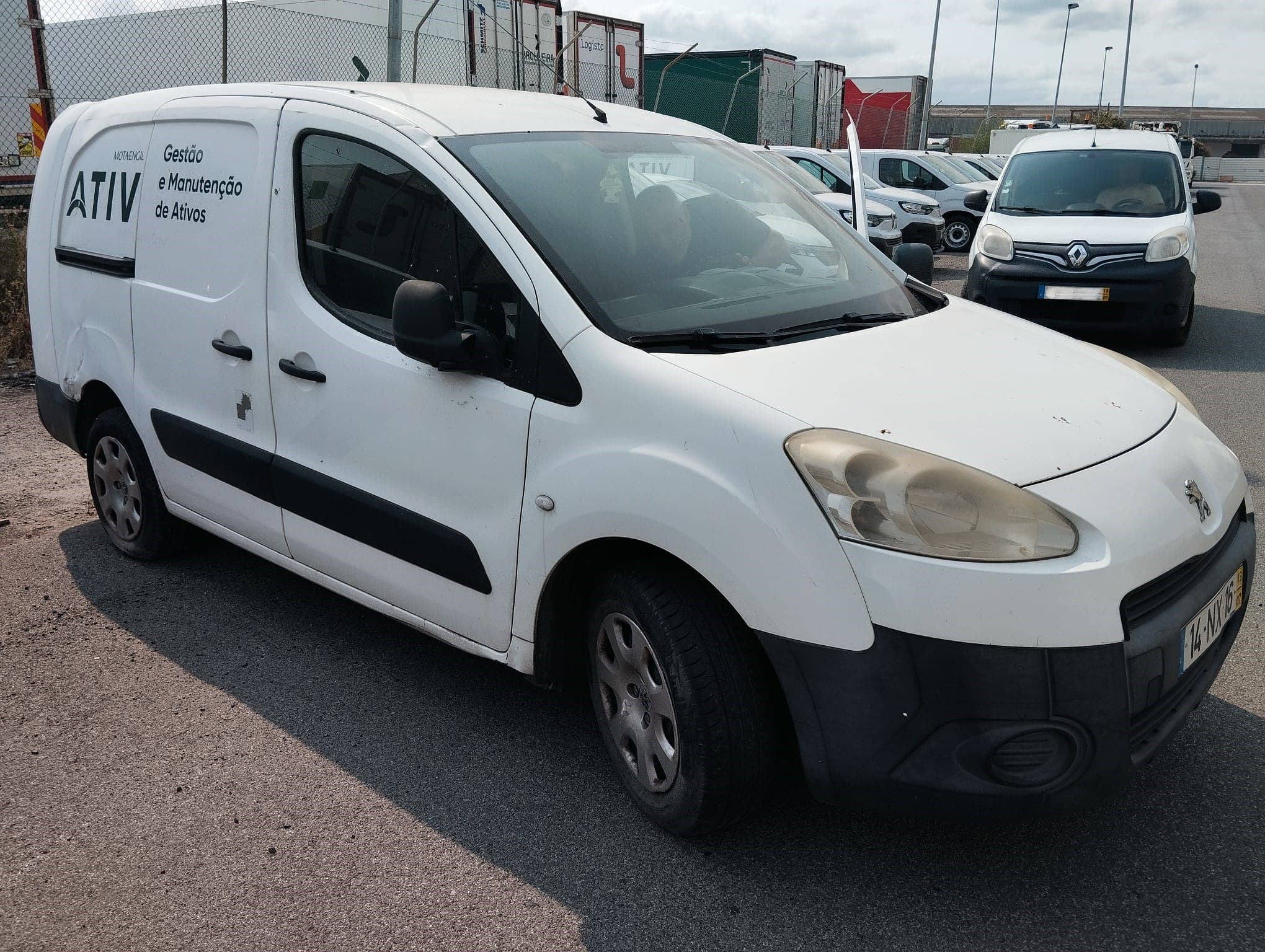Peugeot Partner 1.6 HDI · Ano 2013 — imagem 7
