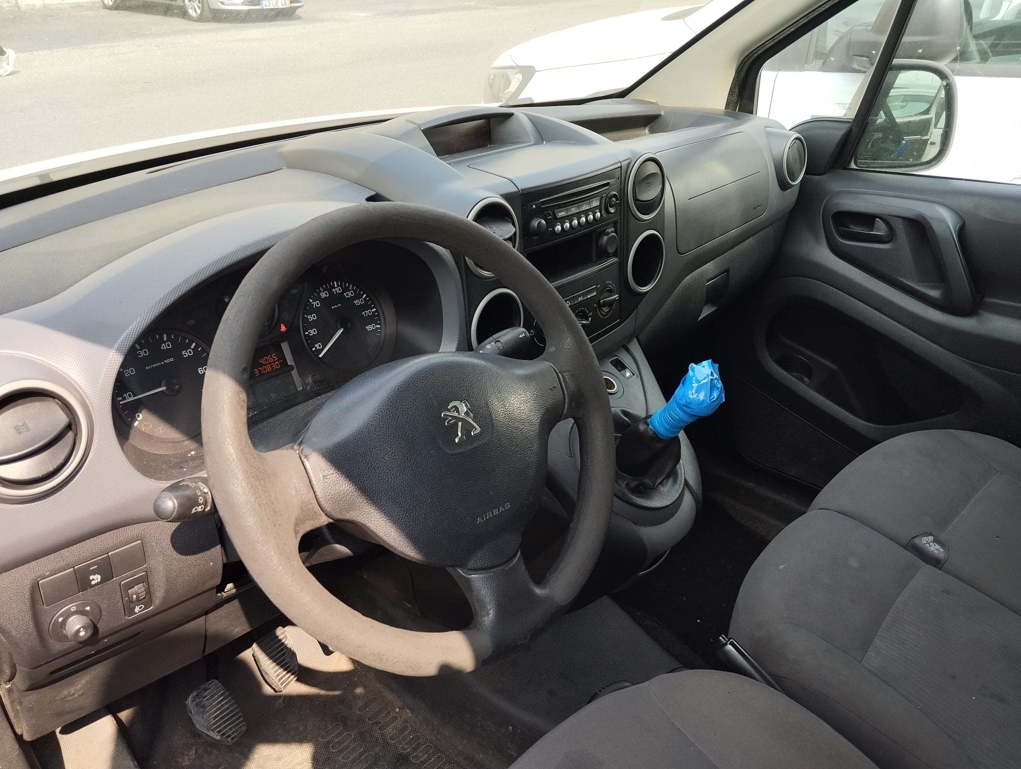 Peugeot Partner 1.6 HDI · Ano 2013 — imagem 10