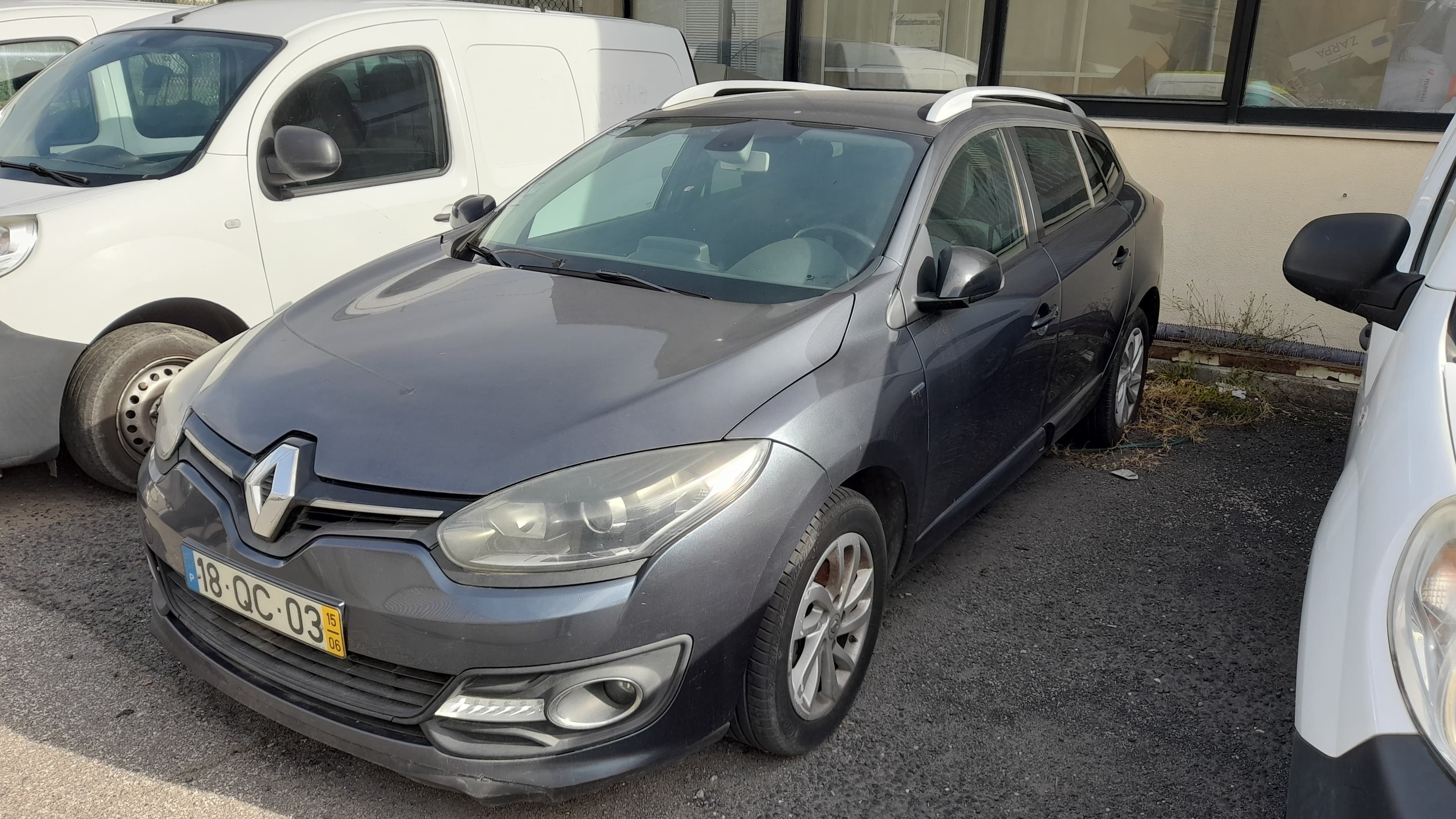 Megane Sport Tourer 1.5 DCI · Ano 2015