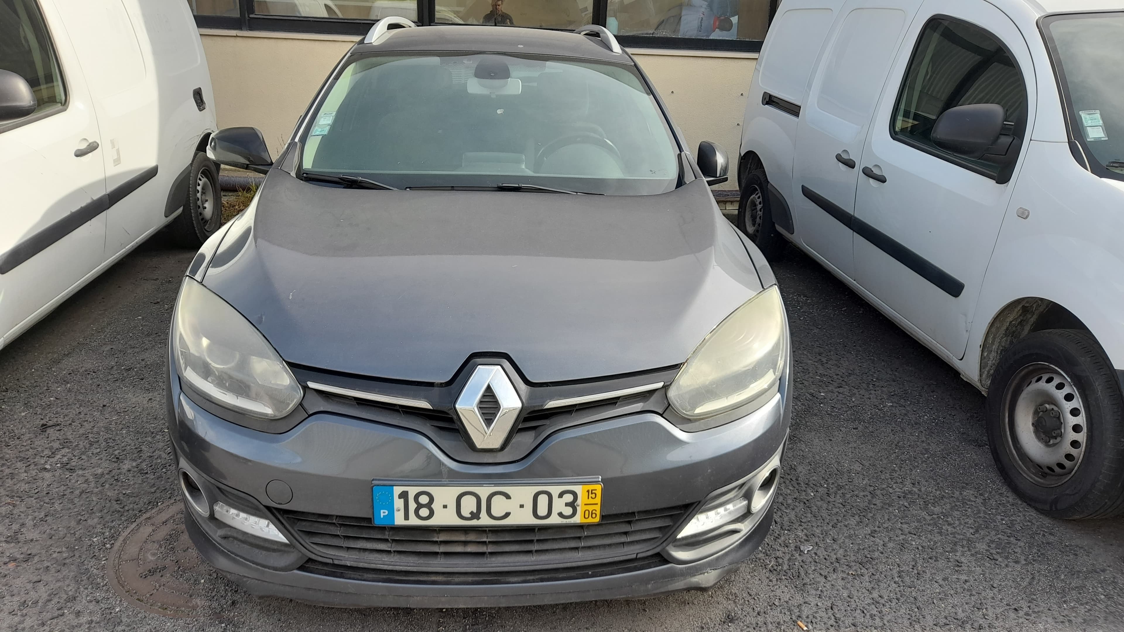 Megane Sport Tourer 1.5 DCI · Ano 2015 — image 2