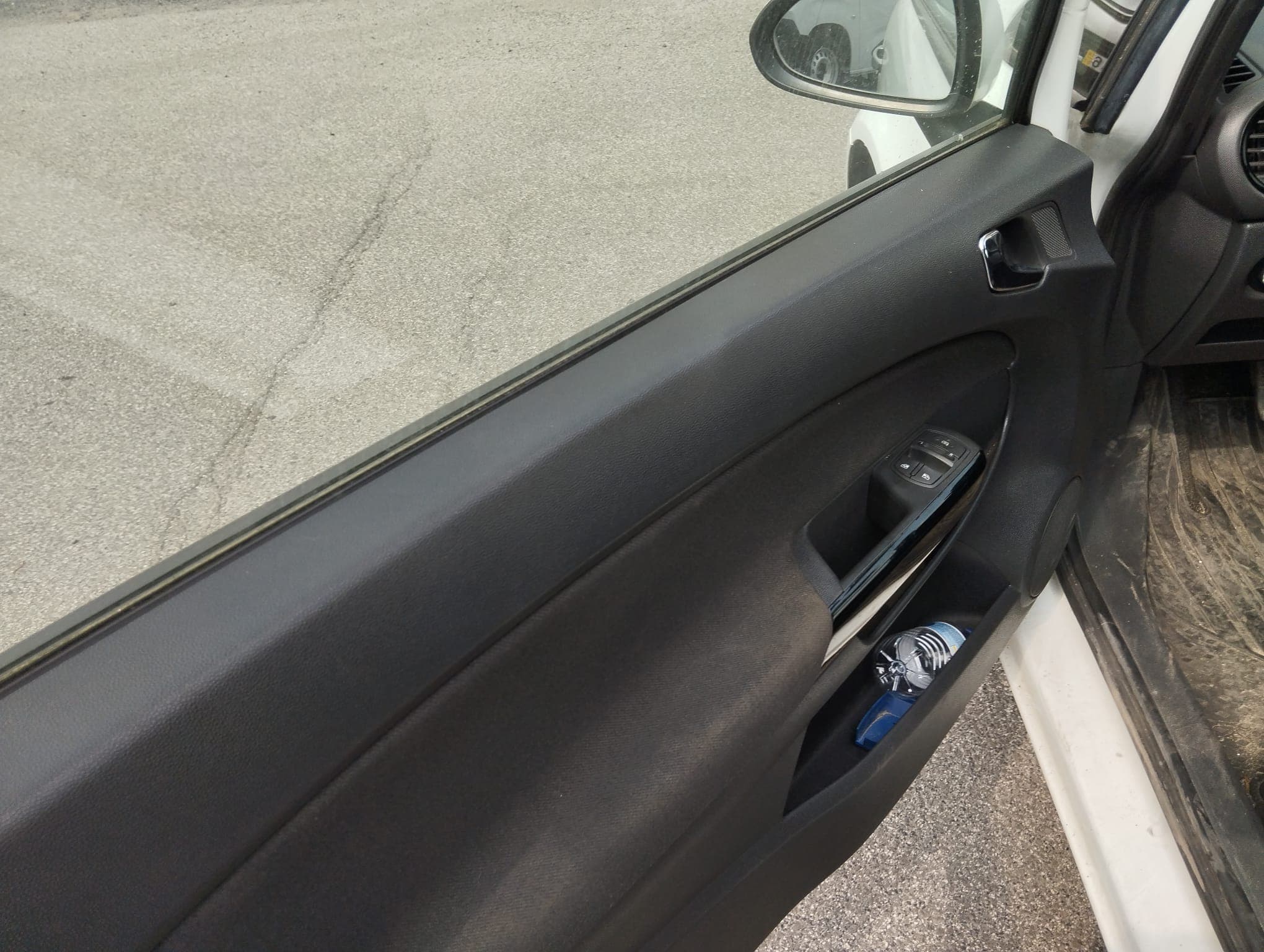 Opel Corsa Van 1.3 CDTi · Année 2014 — image 17