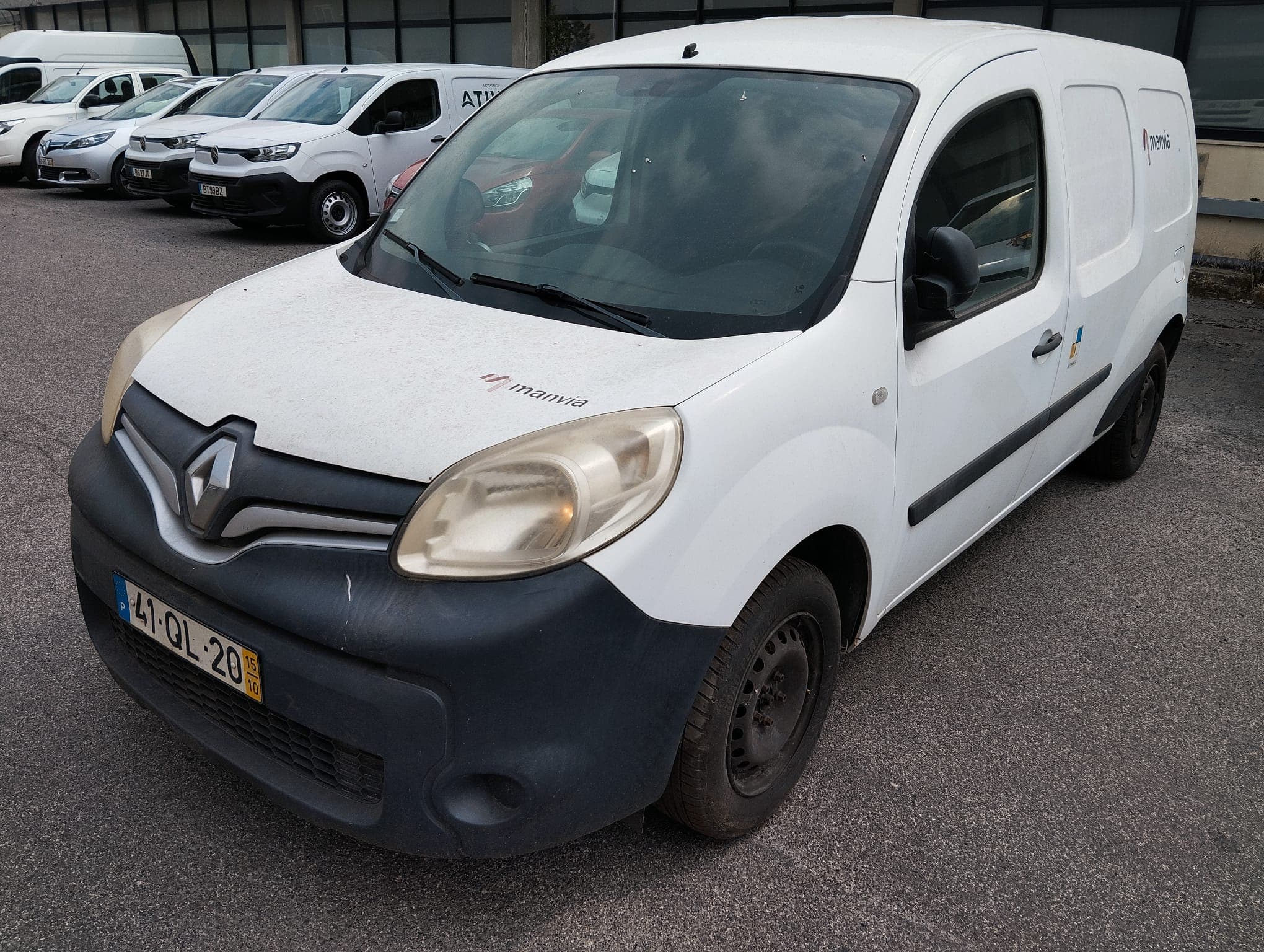 Renault Kangoo Maxi Business 1.5 DCI · Ano 2015