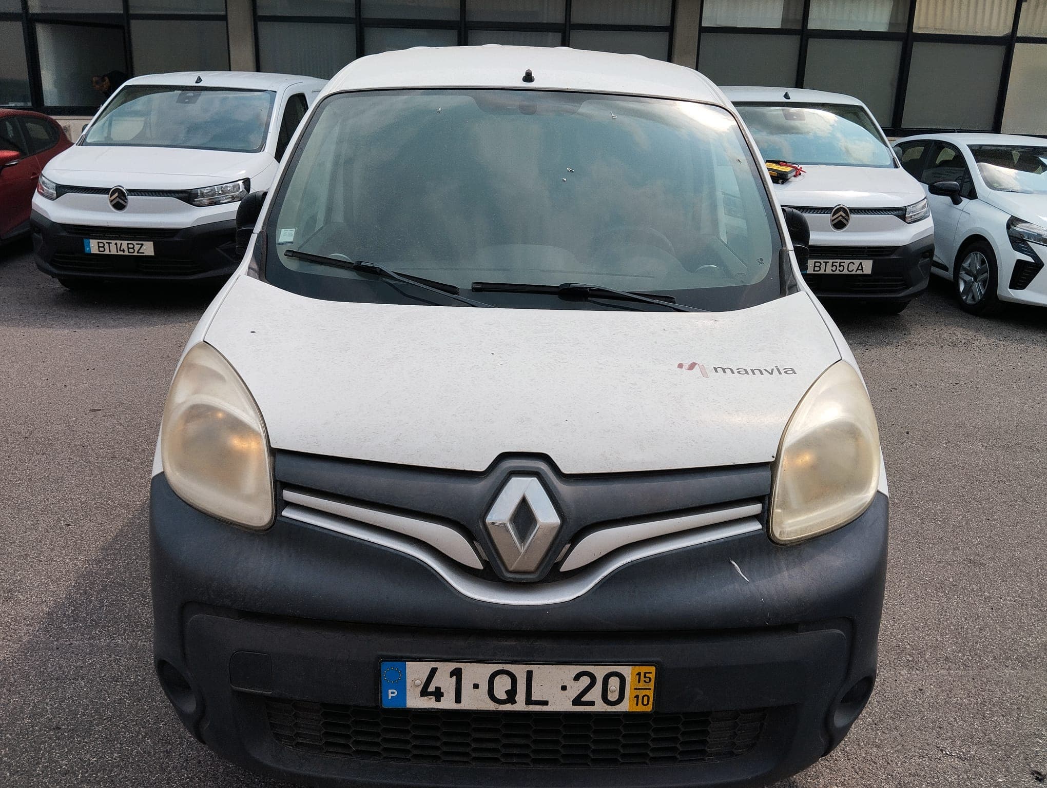 Renault Kangoo Maxi Business 1.5 DCI · Ano 2015 — image 2