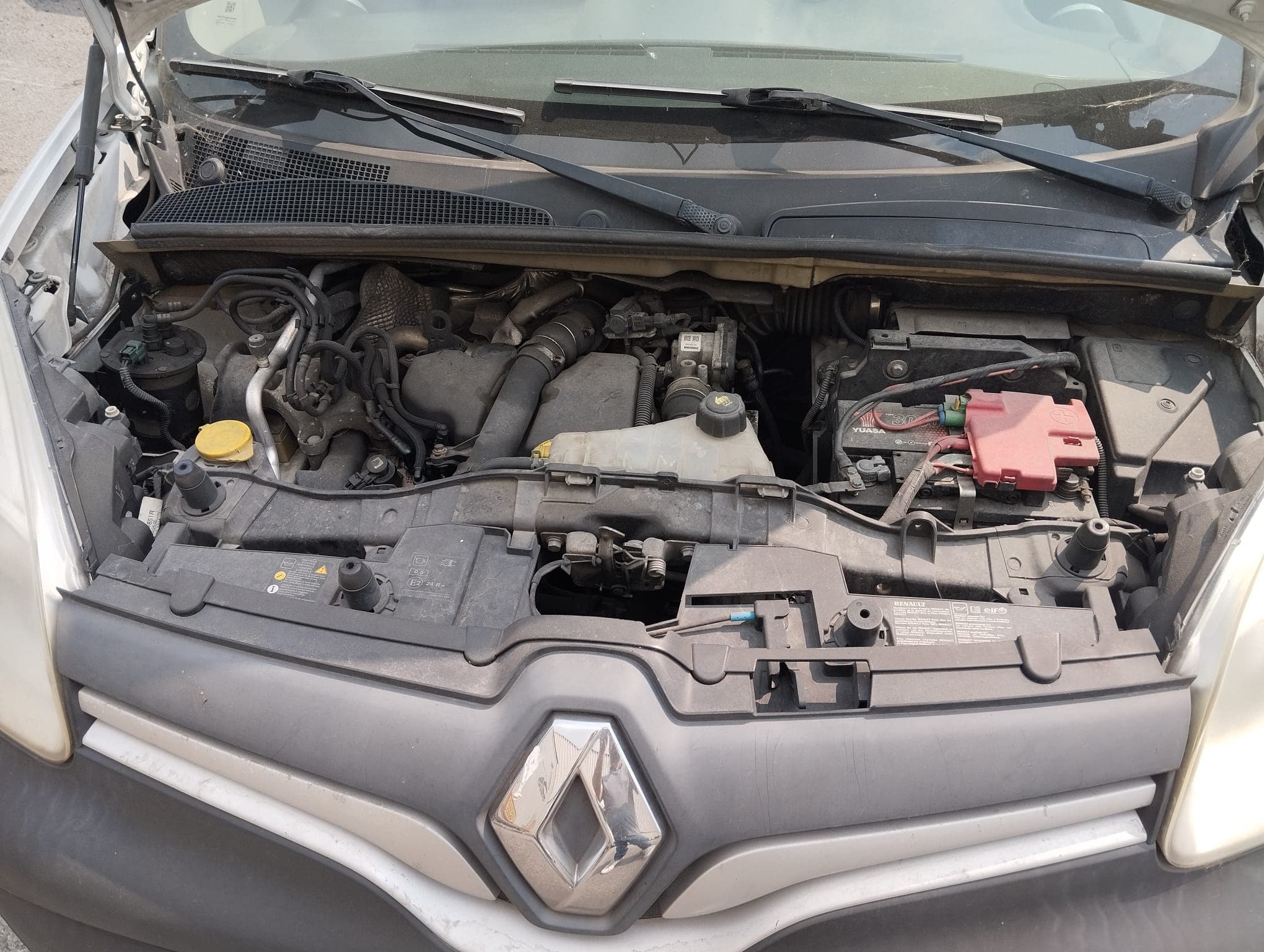 Renault Kangoo Maxi Business 1.5 DCI · Ano 2014 — imagen 13