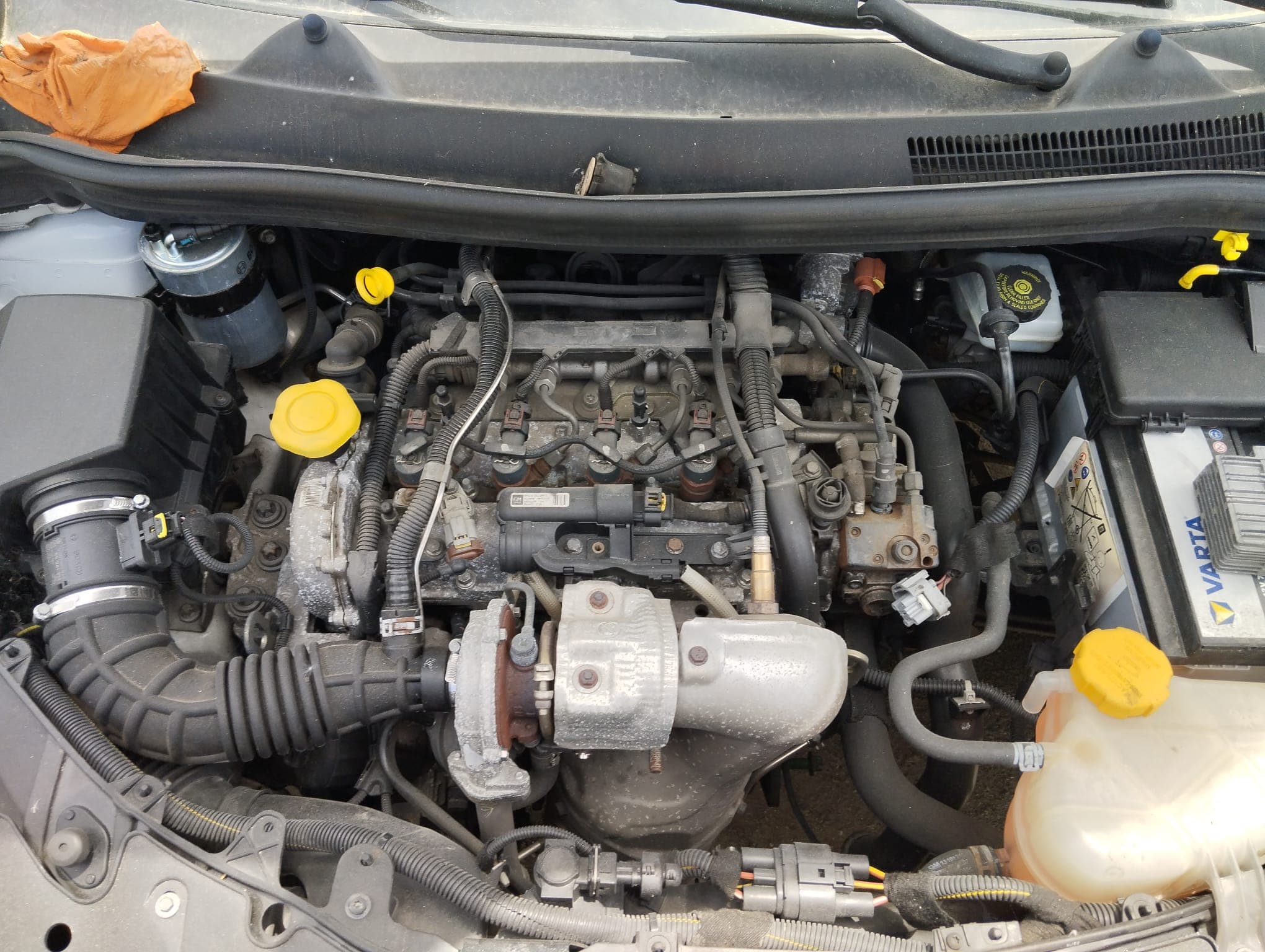 Opel Corsa Van 1.3 CDTi · Ano 2014 — imagem 5