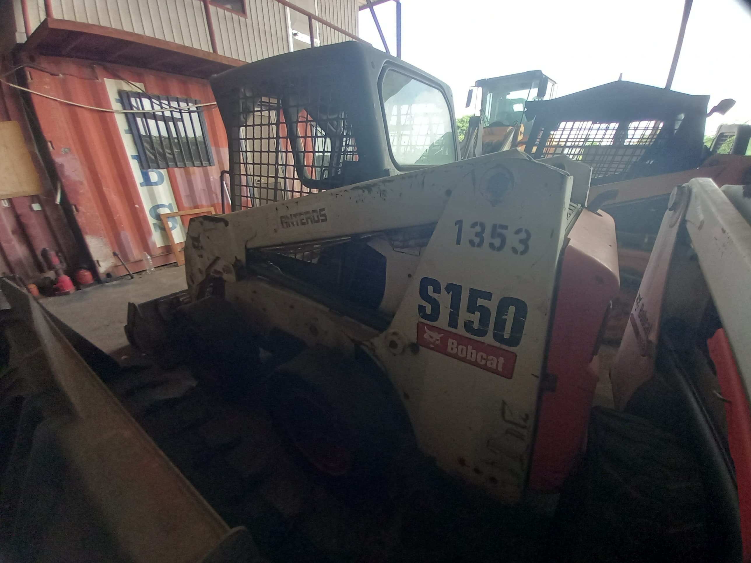 Pá Carregadora (mini) de Pneus da marca BOBCAT, modelo S 150 B — imagen 4