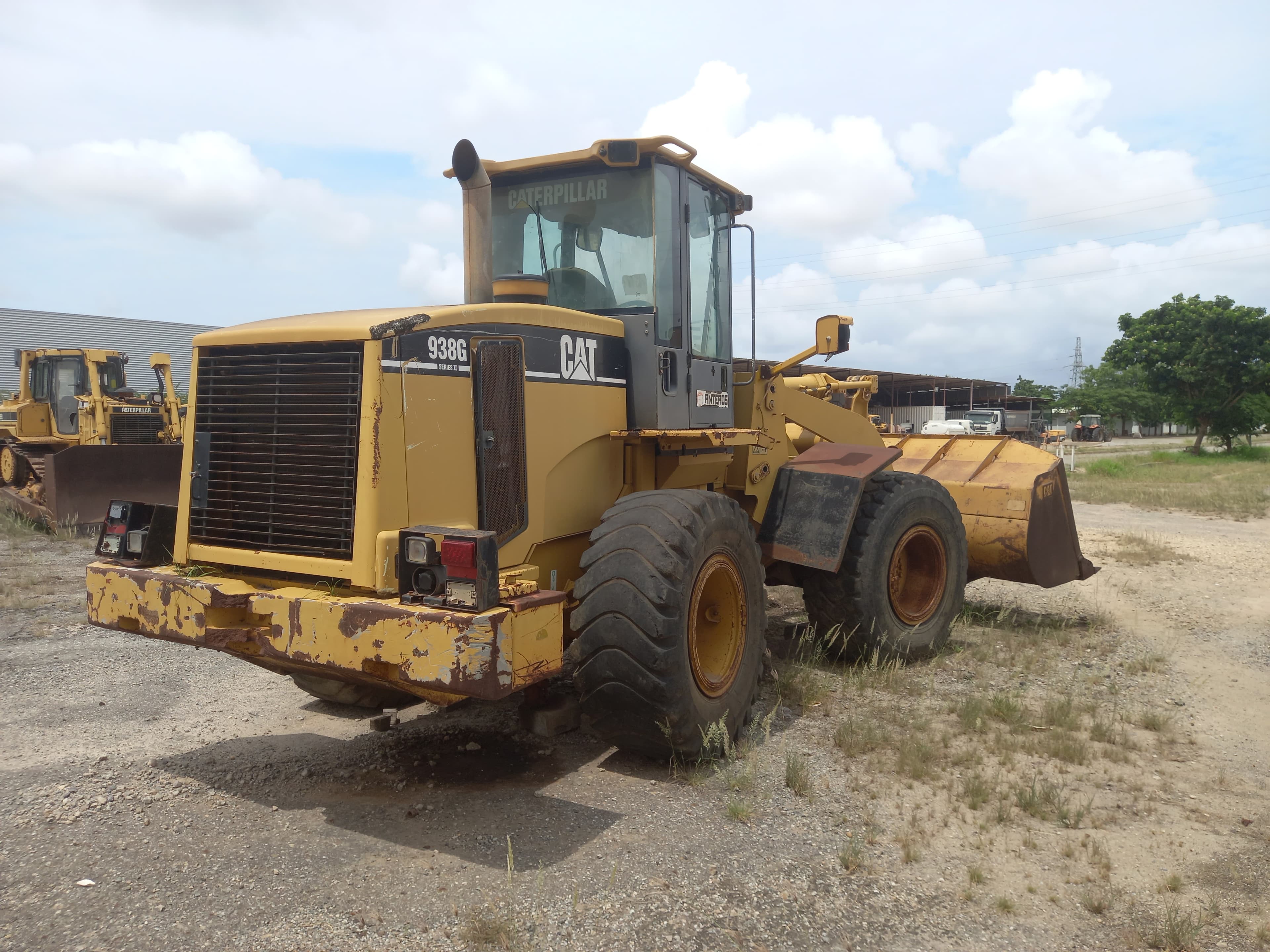 Pá Carregadora de Pneus da marca CATERPILLAR, modelo 938G — imagen 5