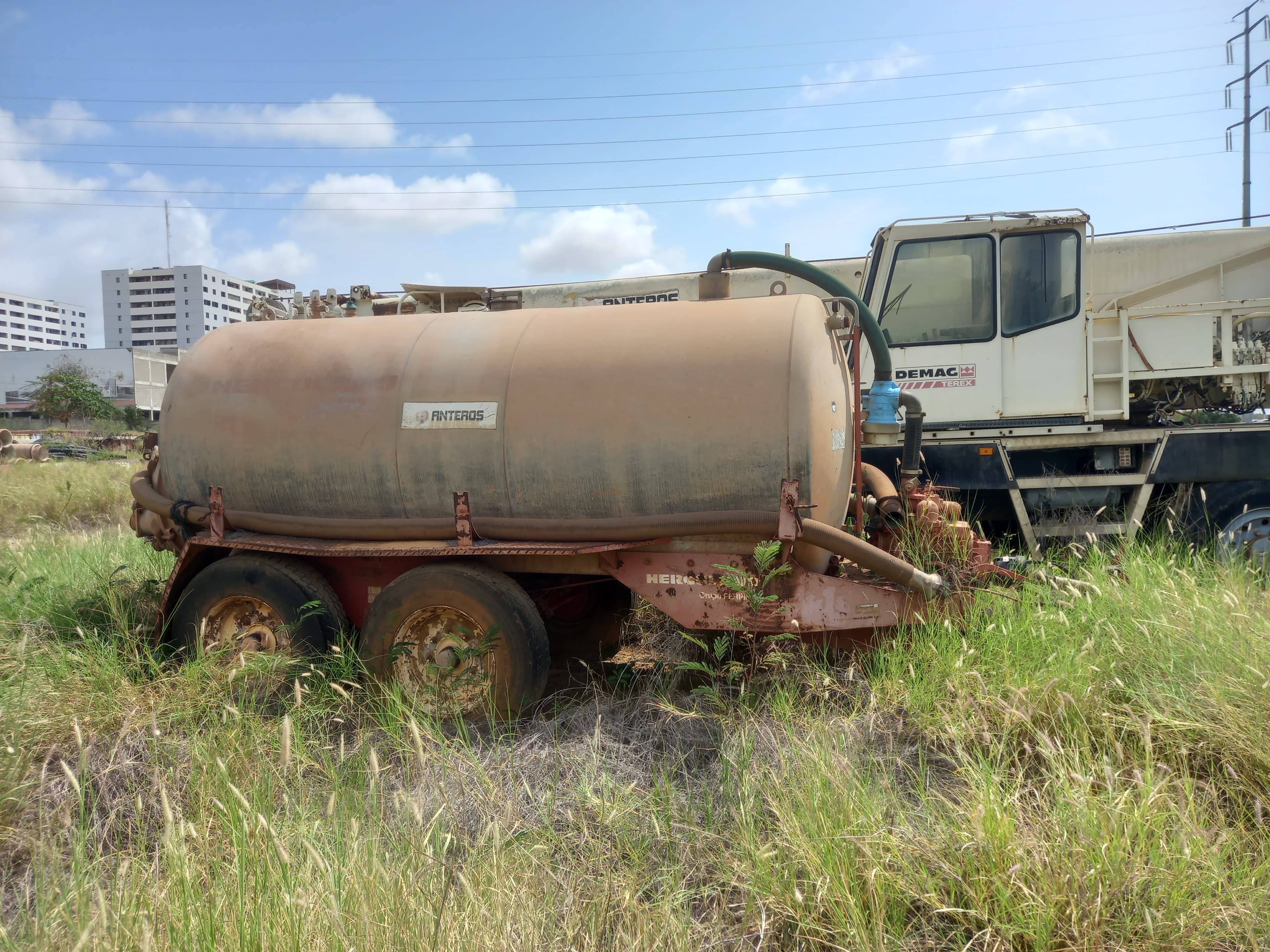 Semirreboque Cisterna da marca HERCULANO, modelo CH 8000 — imagem 4
