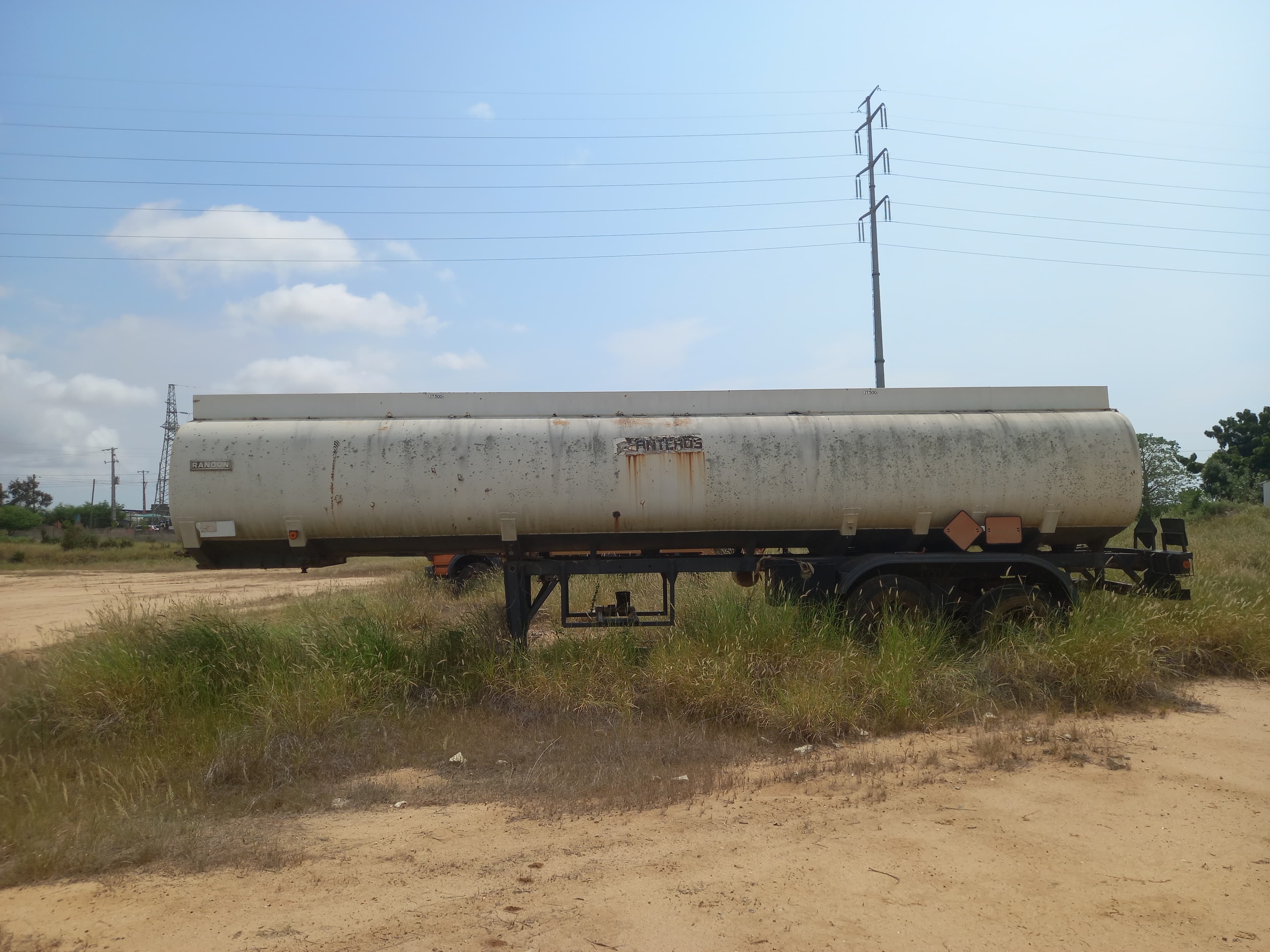 Semirreboque Cisterna de Combustível  da marca RANDON, modelo SR TQ TL 02 35 — imagem 10