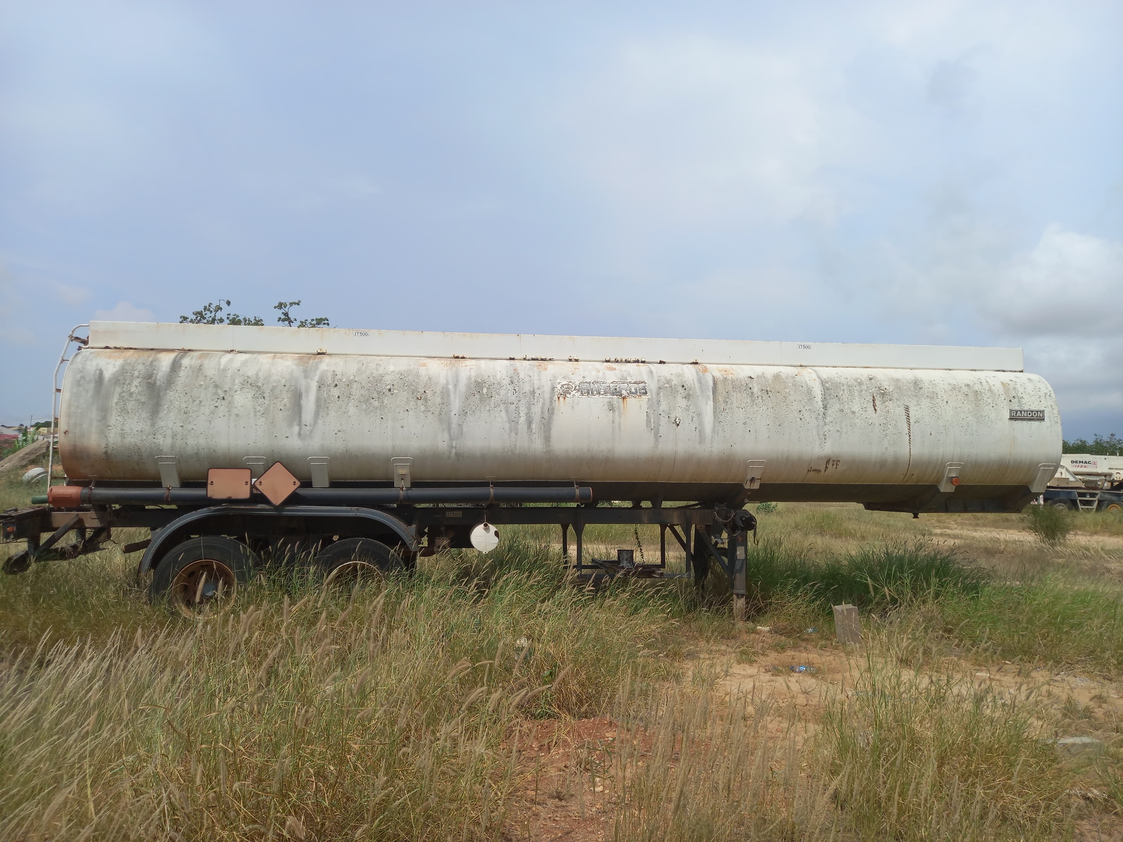 Semirreboque Cisterna de Combustível  da marca RANDON, modelo SR TQ TL 02 35 — imagem 14
