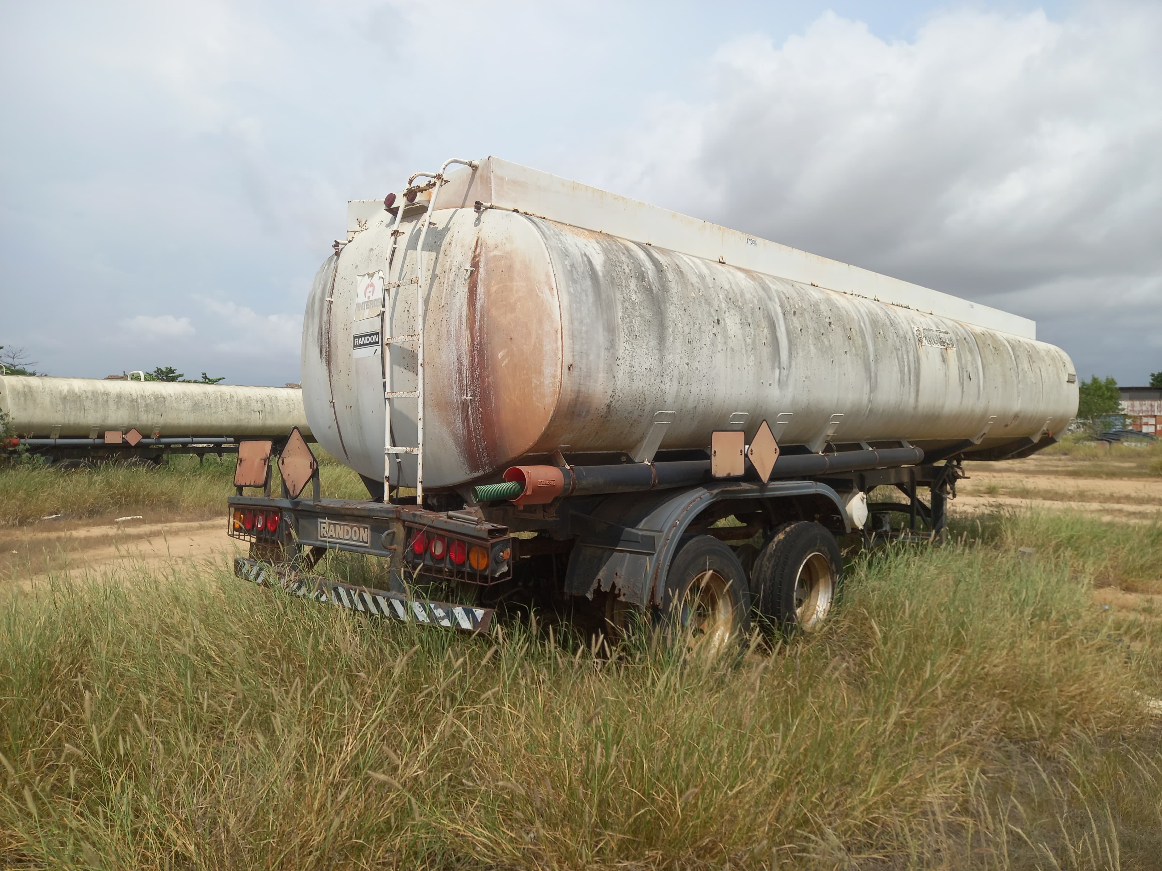 Semirreboque Cisterna de Combustível  da marca RANDON, modelo SR TQ TL 02 35 — imagem 13