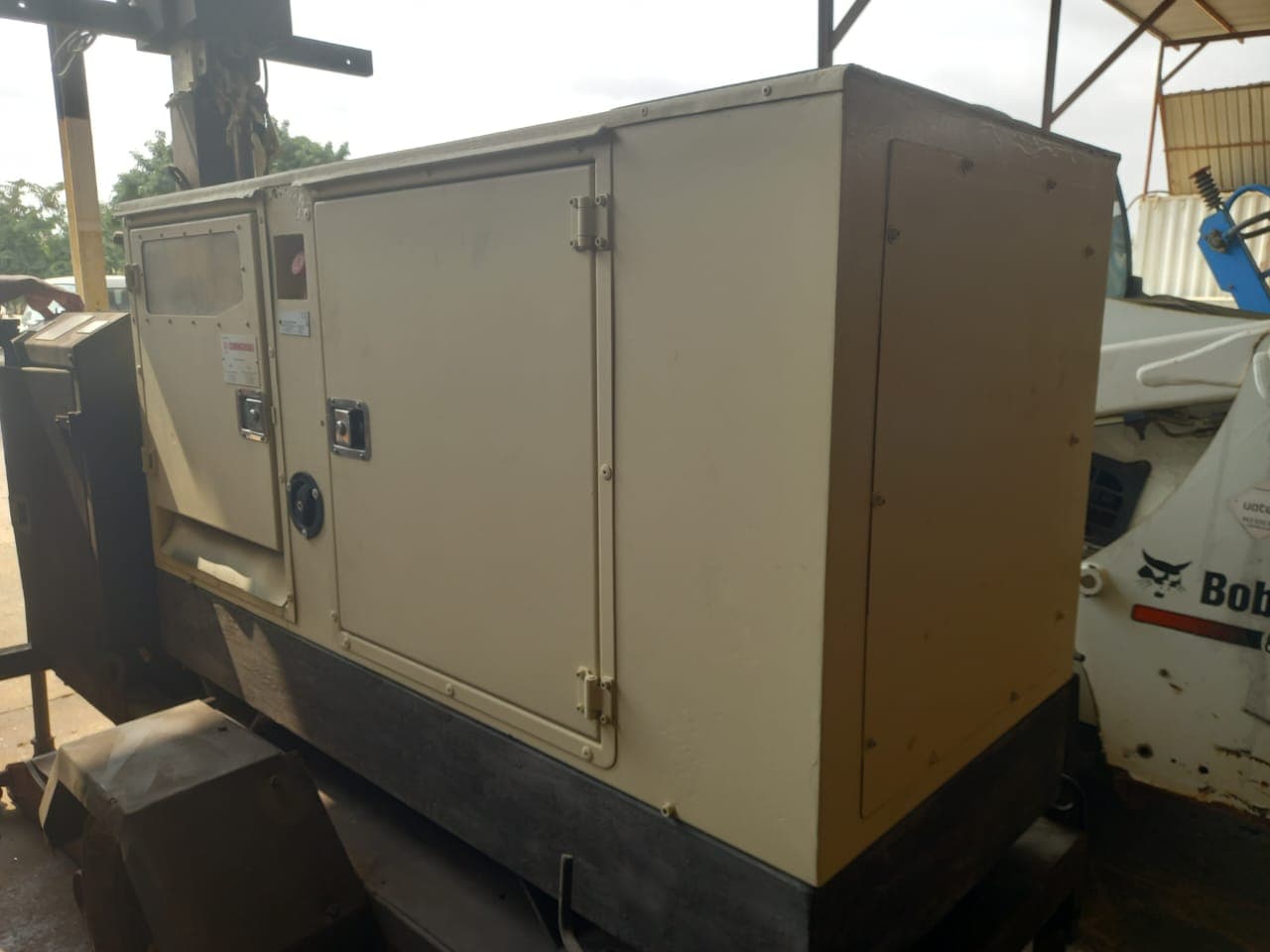 Grupo Eletrogéneo da marca PERKINS, modelo INSONORIZADO 22 KVA — imagen 5