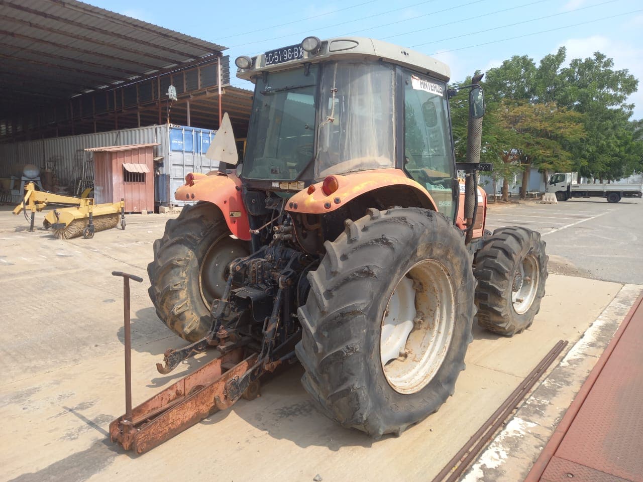 Trator Agrícola da marca MASSEY FERGUSON, modelo MF.5455 — imagen 6