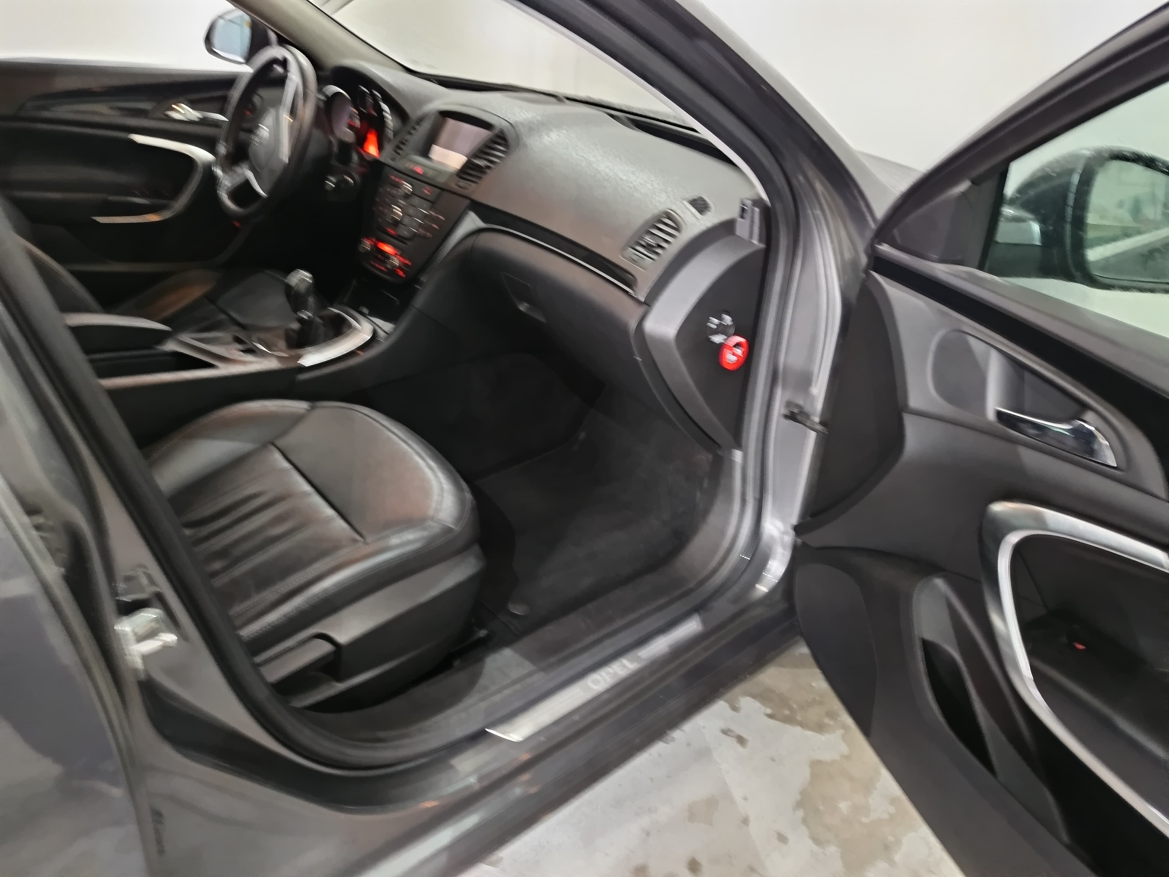 Opel Insígnia Sports Tourer Diesel CDTI · Ano 2010 — imagen 22