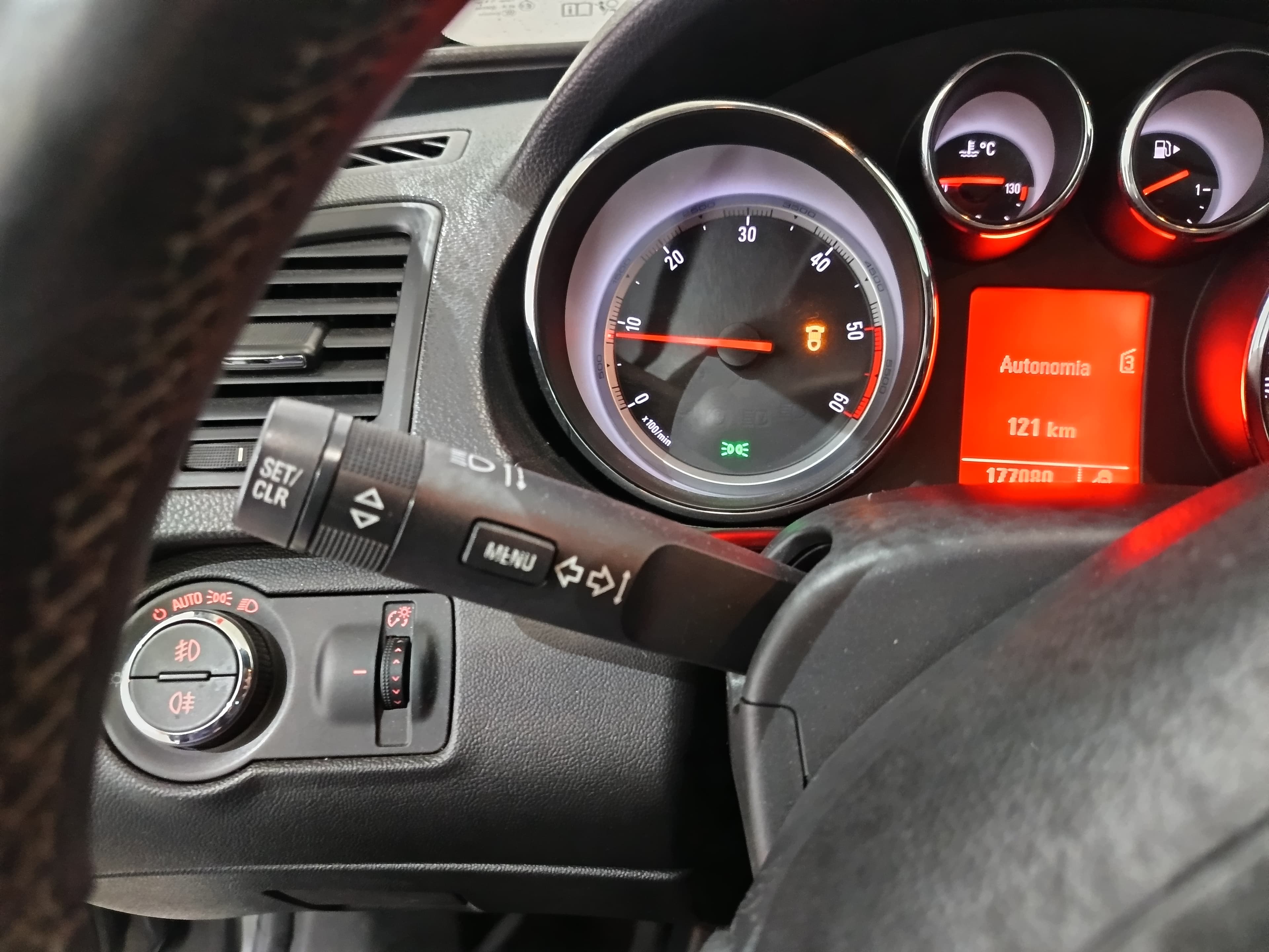 Opel Insígnia Sports Tourer Diesel CDTI · Ano 2010 — imagen 43