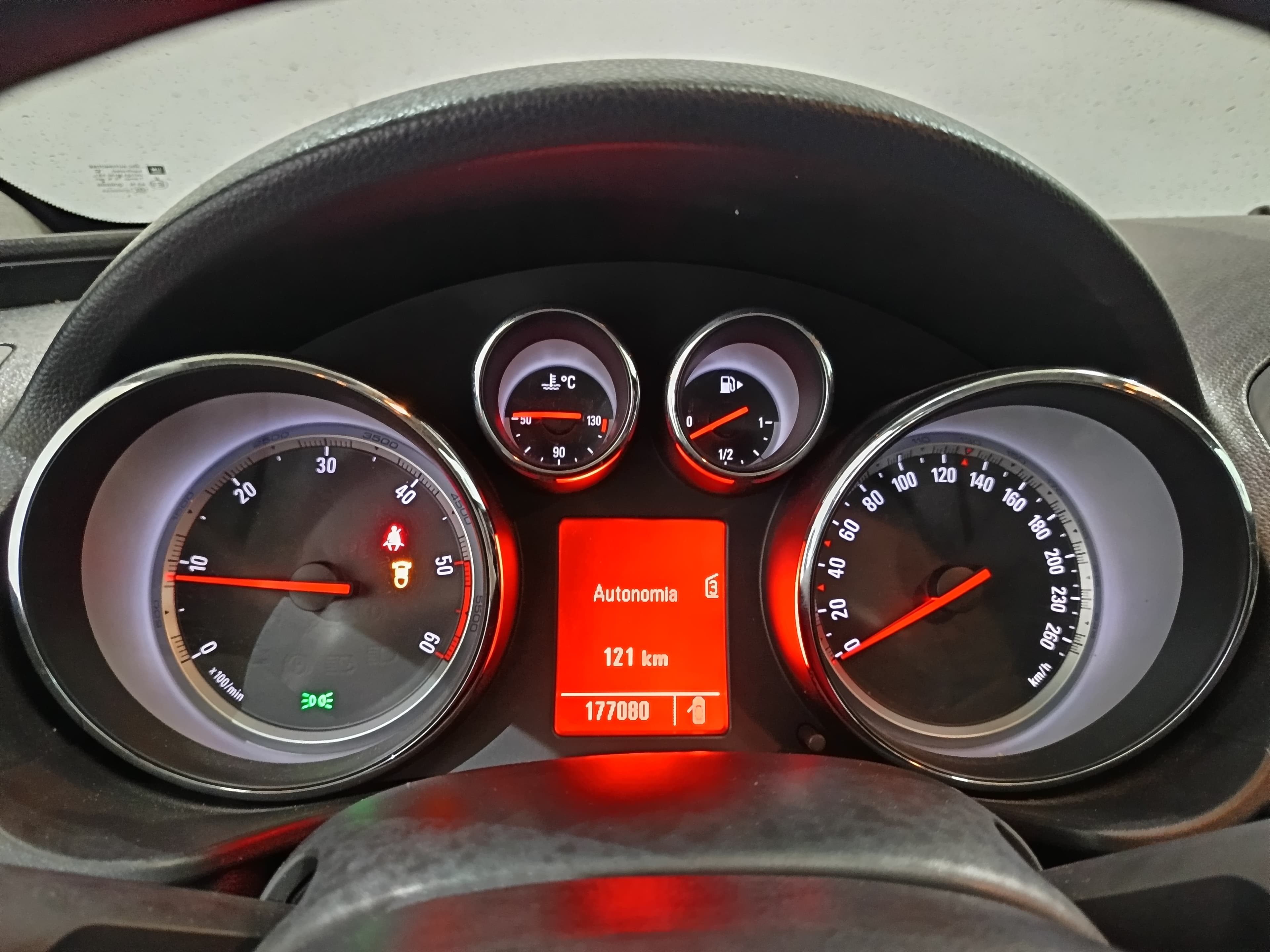 Opel Insígnia Sports Tourer Diesel CDTI · Ano 2010 — imagen 41