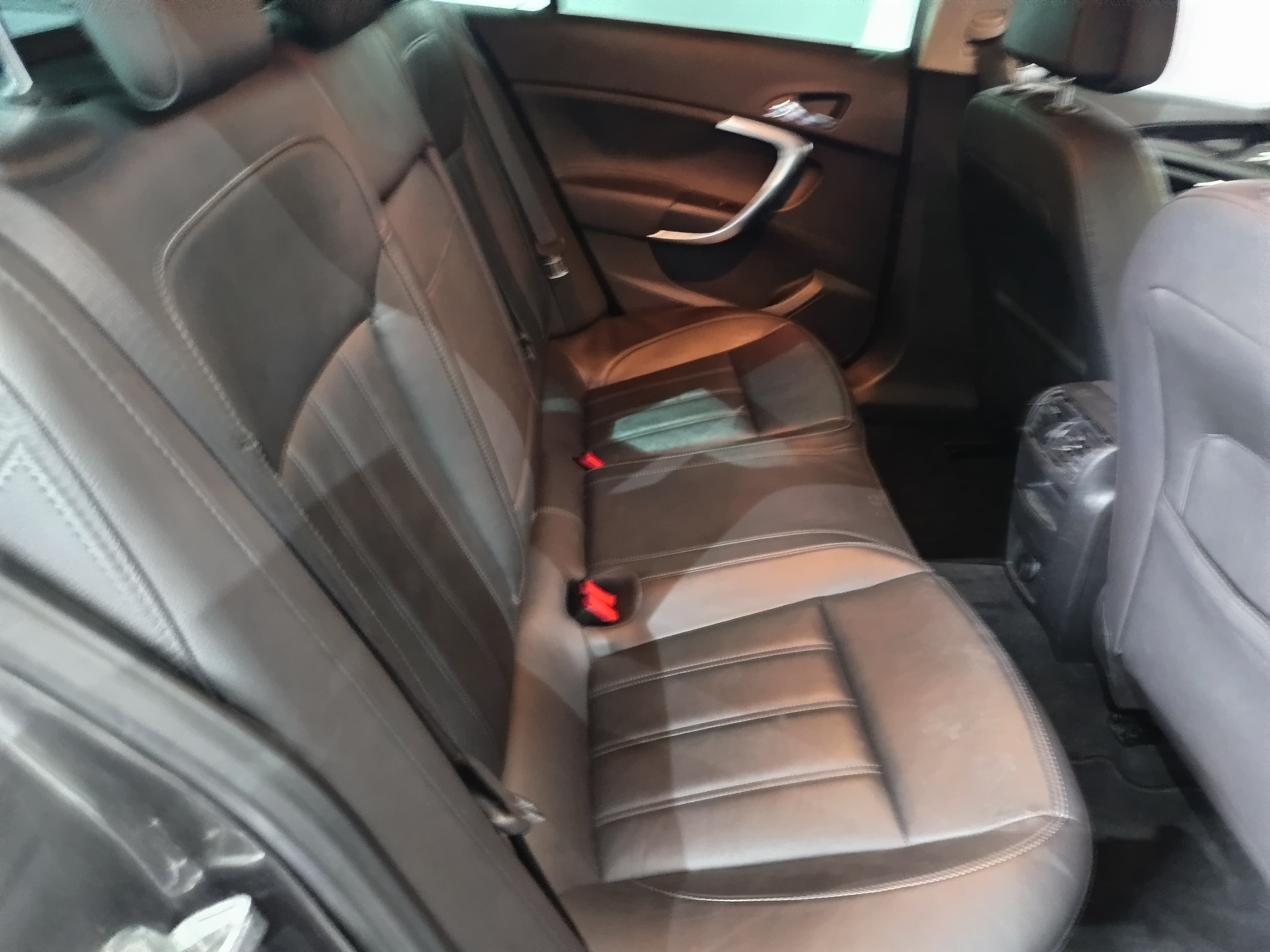 Opel Insígnia Sports Tourer Diesel CDTI · Ano 2010 — imagen 27