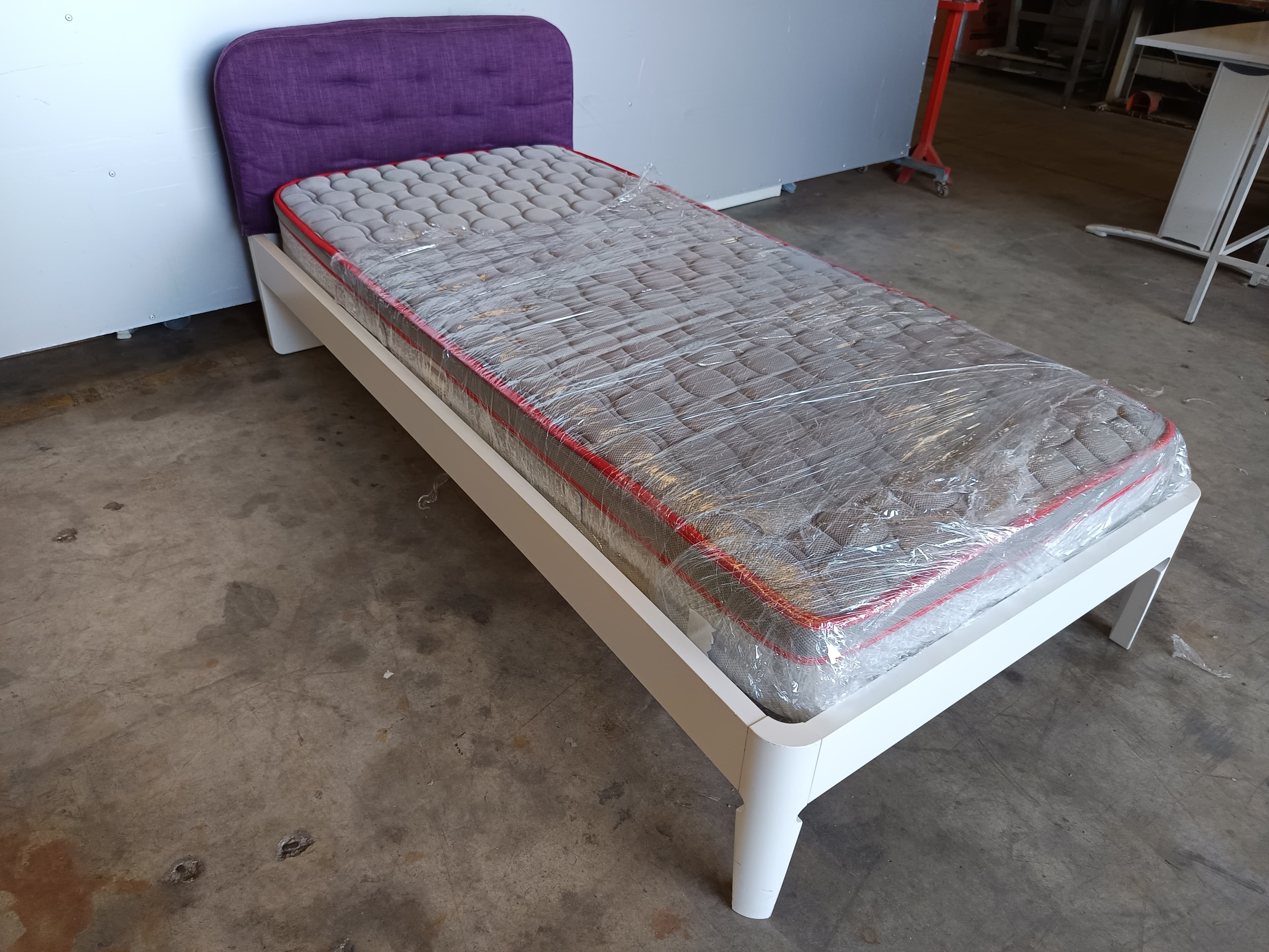 Cama de solteiro — imagem 3