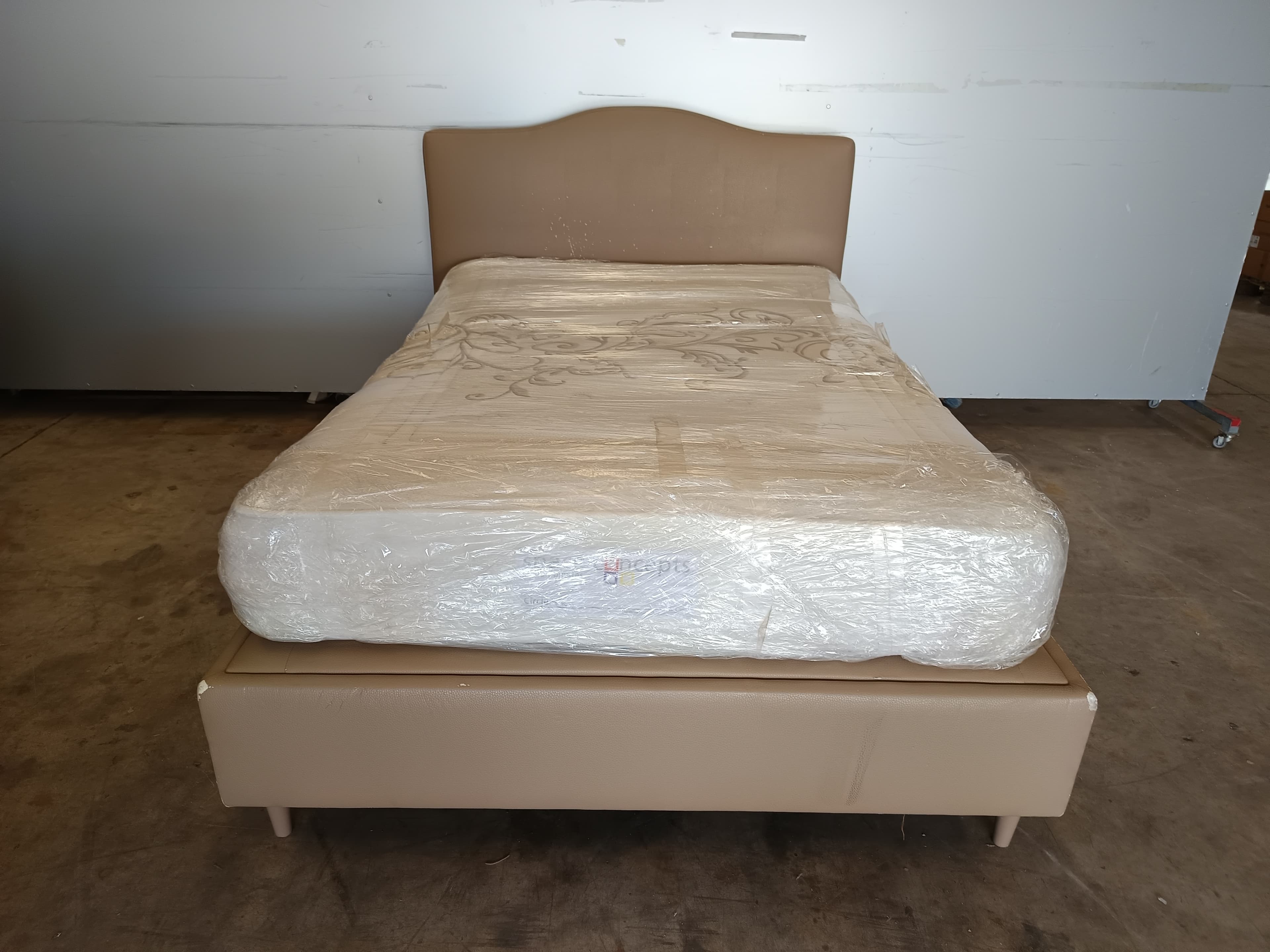 Cama de matrimonio — imagen 1