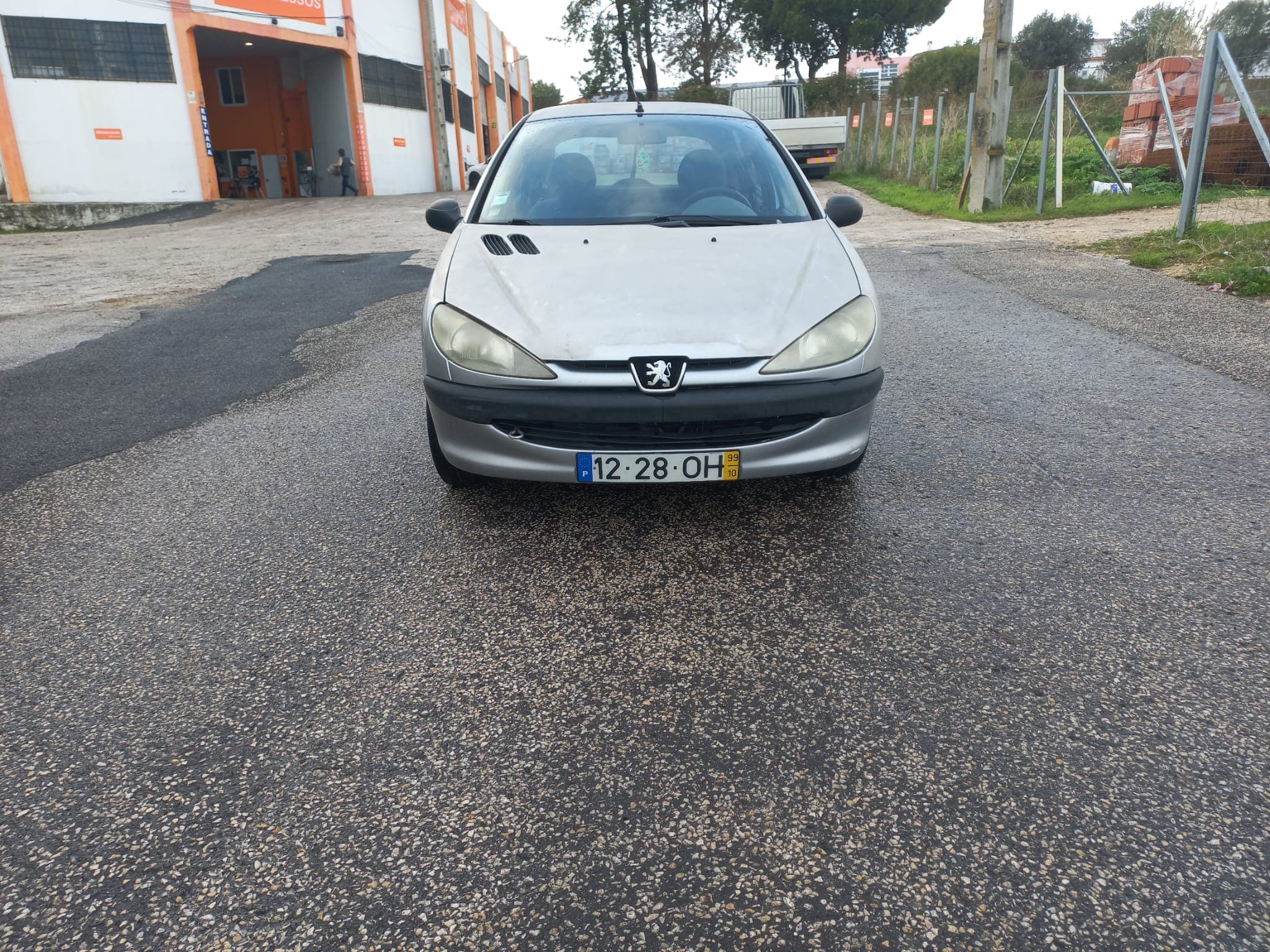 Peugeot 206 · Ano 1999 — image 2